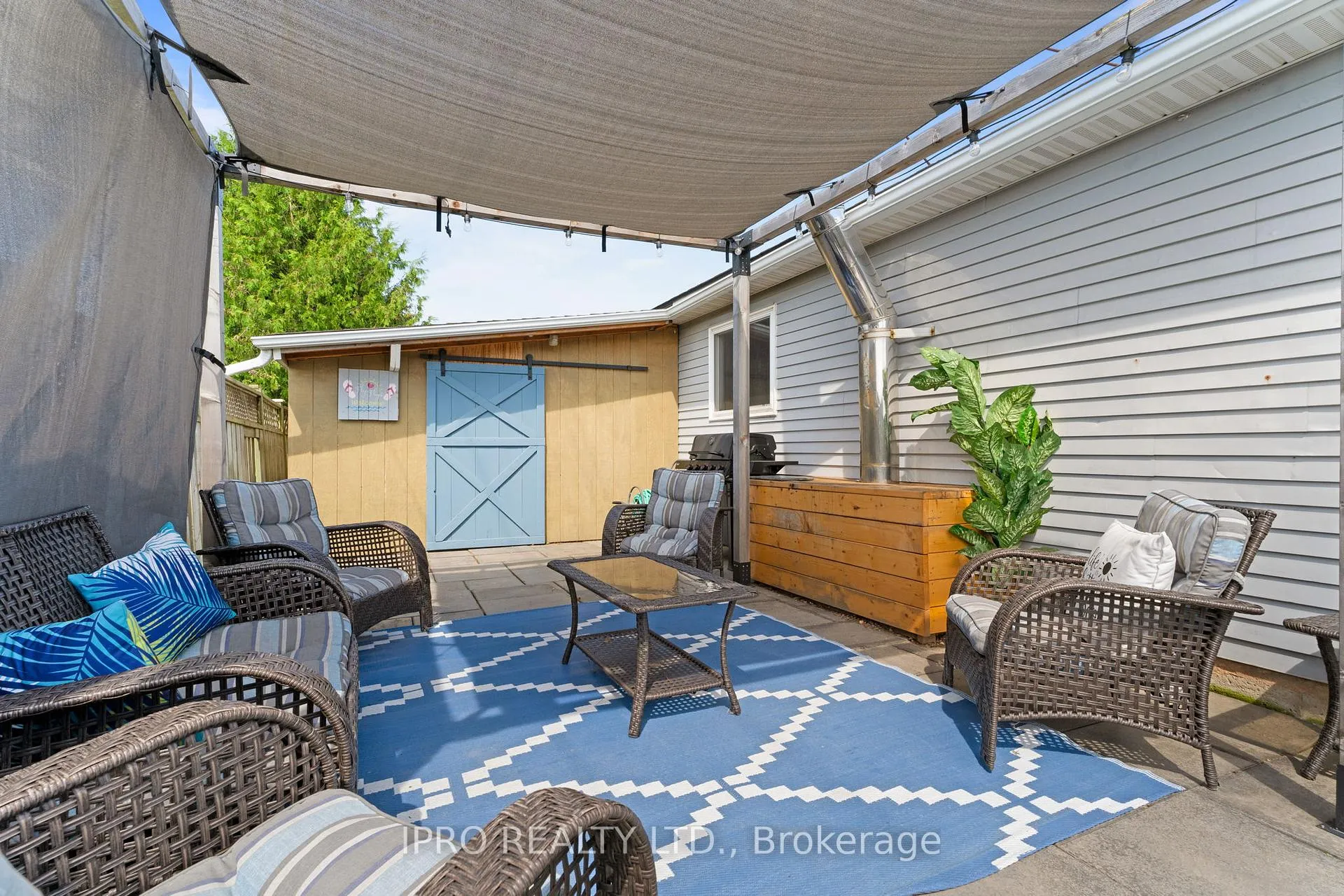 Photo 30 of 128 Homestead Place, Kitchener, Forest Heights — HOMEH