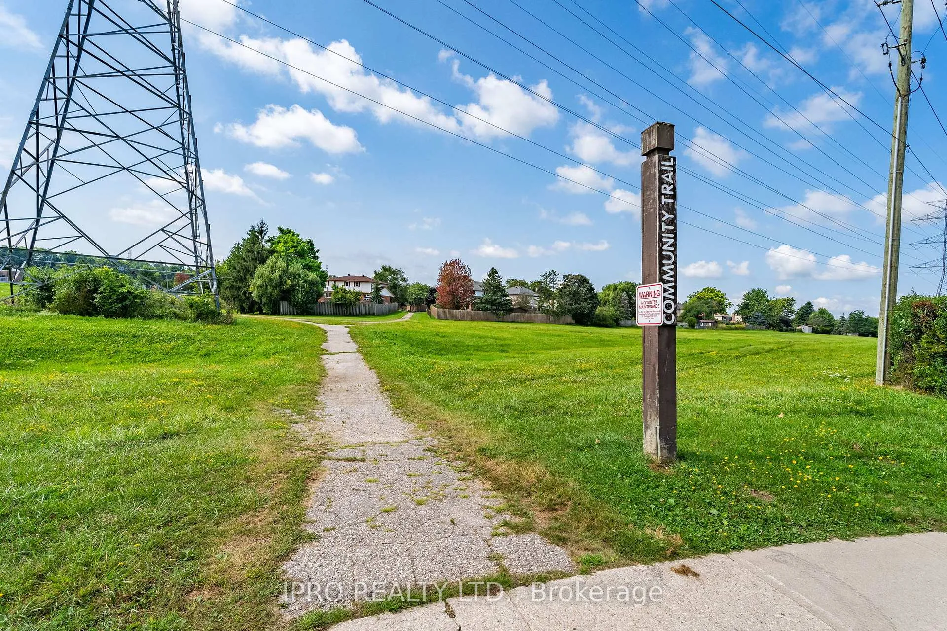 Photo 36 of 128 Homestead Place, Kitchener, Forest Heights — HOMEH