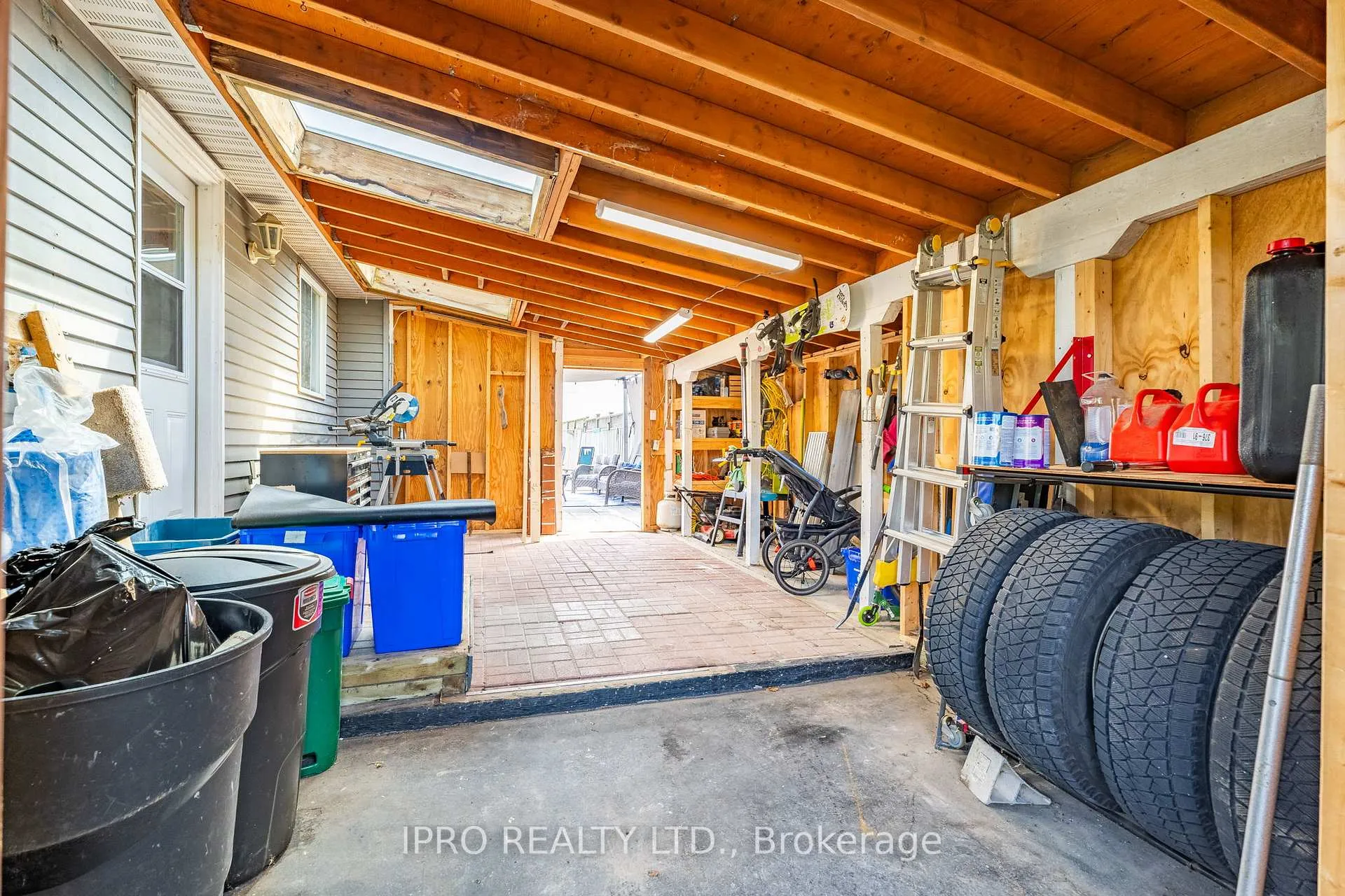 Photo 38 of 128 Homestead Place, Kitchener, Forest Heights — HOMEH