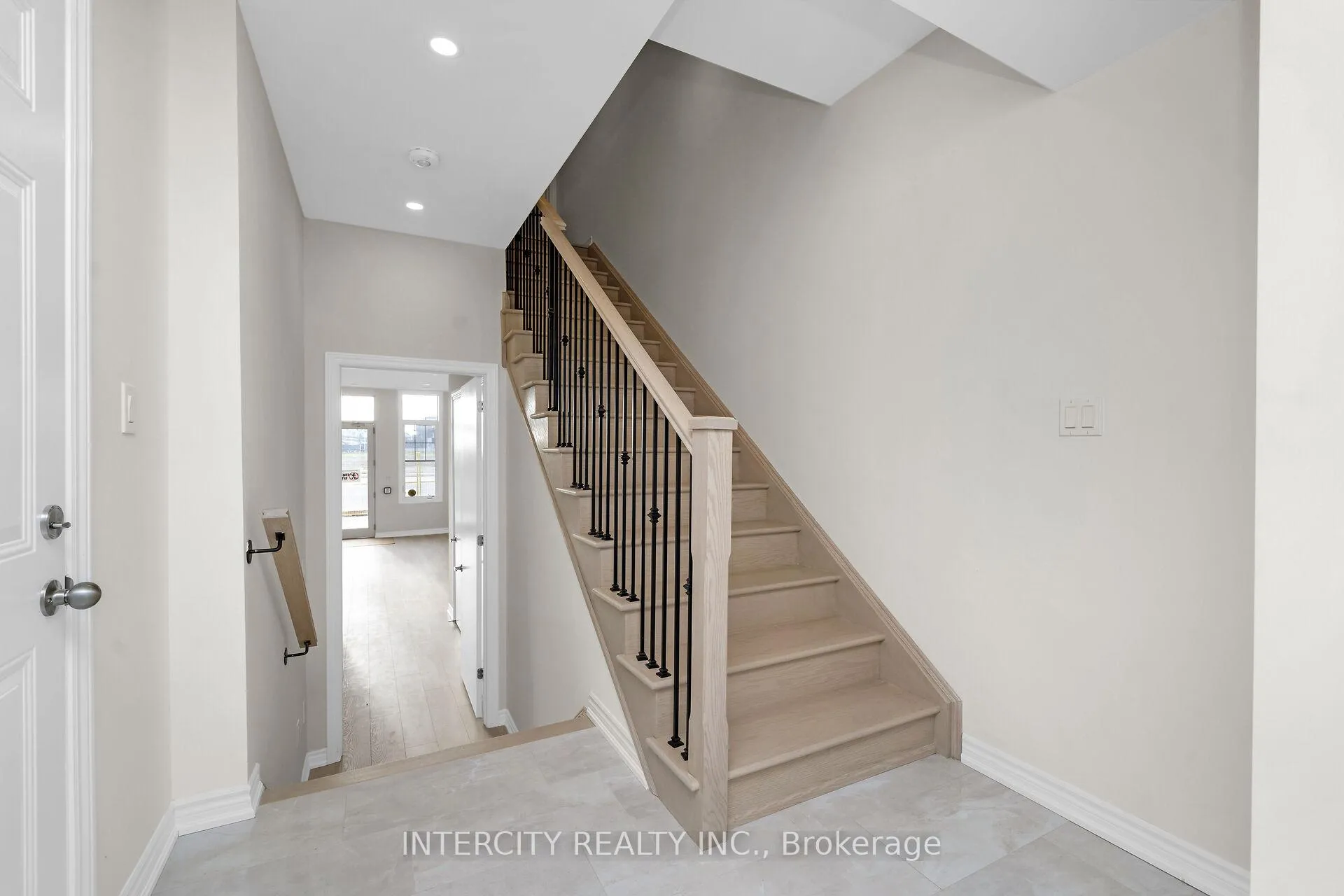 Photo 4 of Unit 1, 394 Tim Manley Avenue, Caledon, Rural Caledon — HOMEH