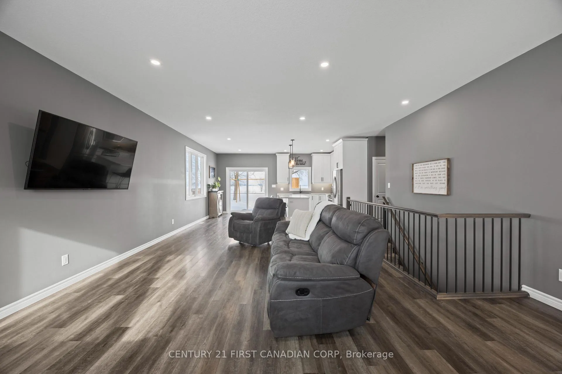 Photo 8 of 21 Middle Street, South Huron, Stephen — HOMEH