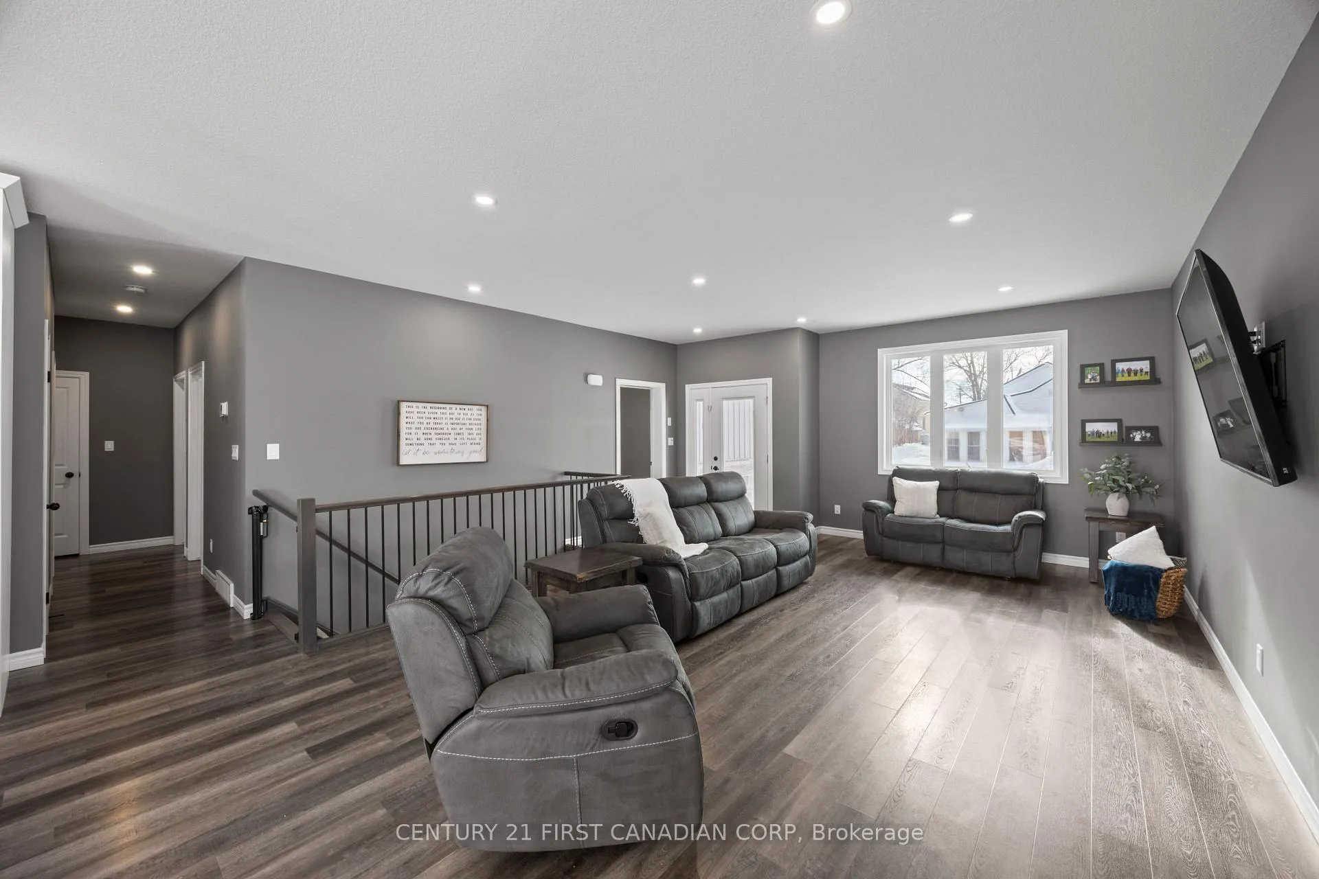 Photo 11 of 21 Middle Street, South Huron, Stephen — HOMEH