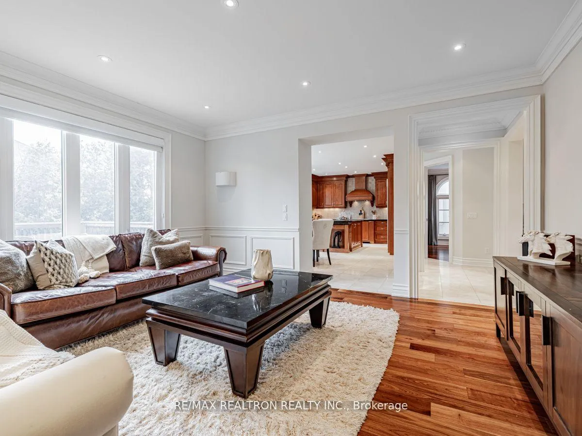 Photo 18 of 73 Pondview Road, Vaughan, Crestwood-Springfarm-Yorkhill — HOMEH
