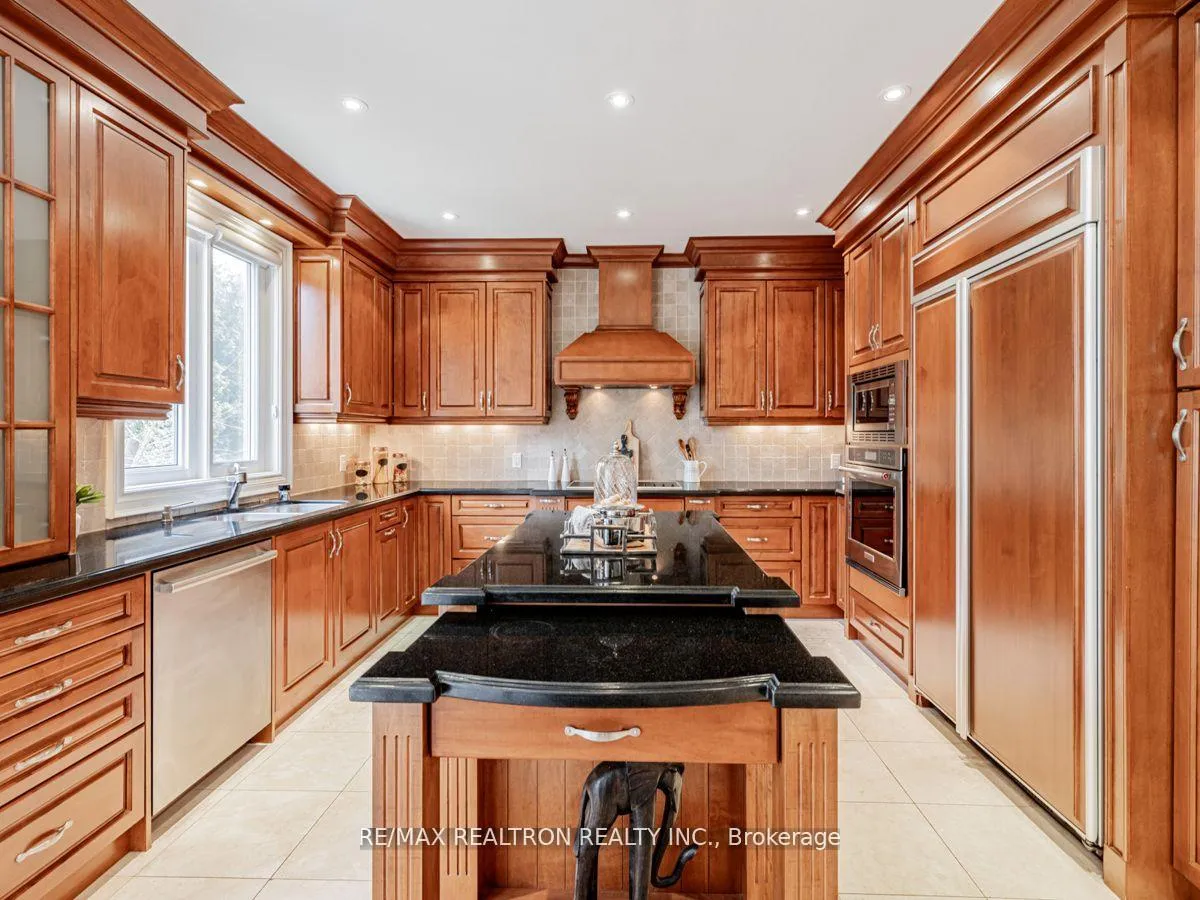 Photo 21 of 73 Pondview Road, Vaughan, Crestwood-Springfarm-Yorkhill — HOMEH