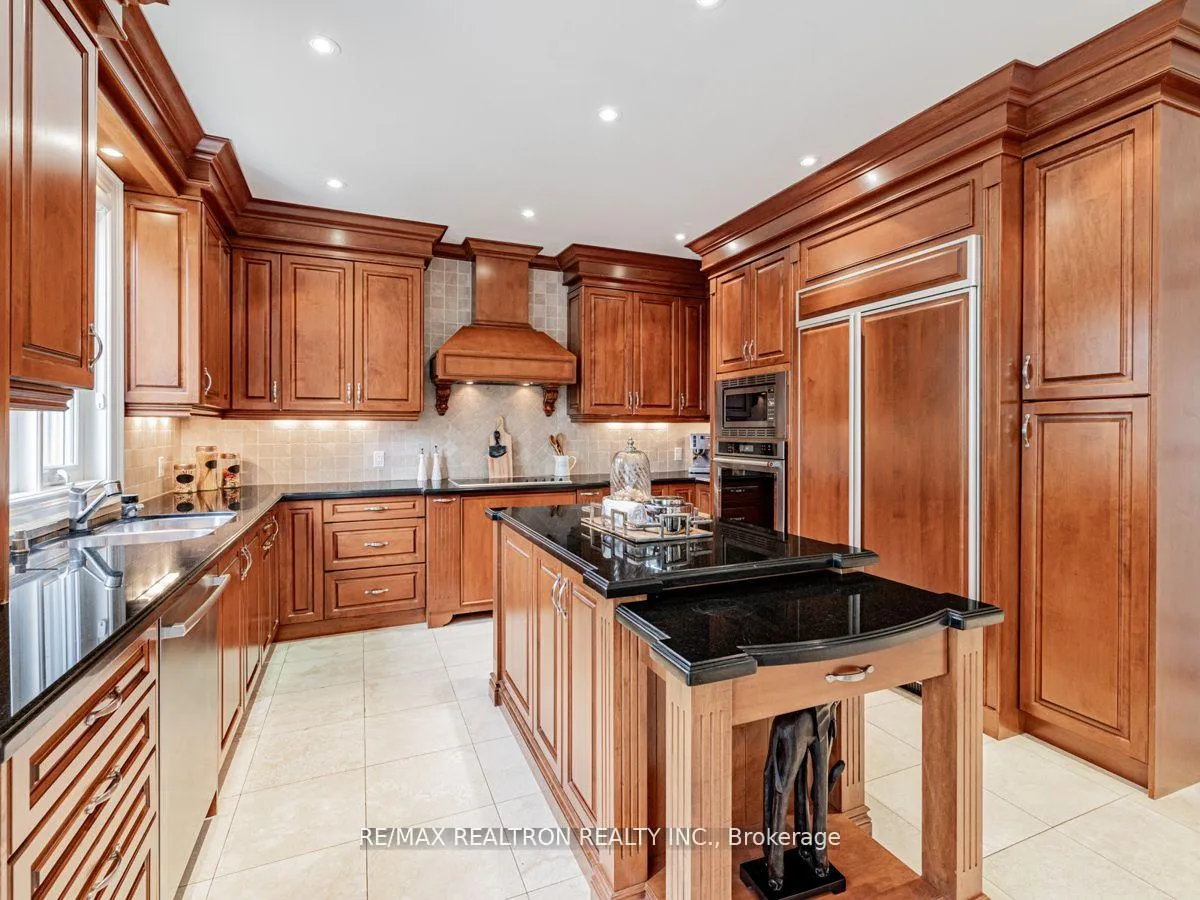 Photo 23 of 73 Pondview Road, Vaughan, Crestwood-Springfarm-Yorkhill — HOMEH