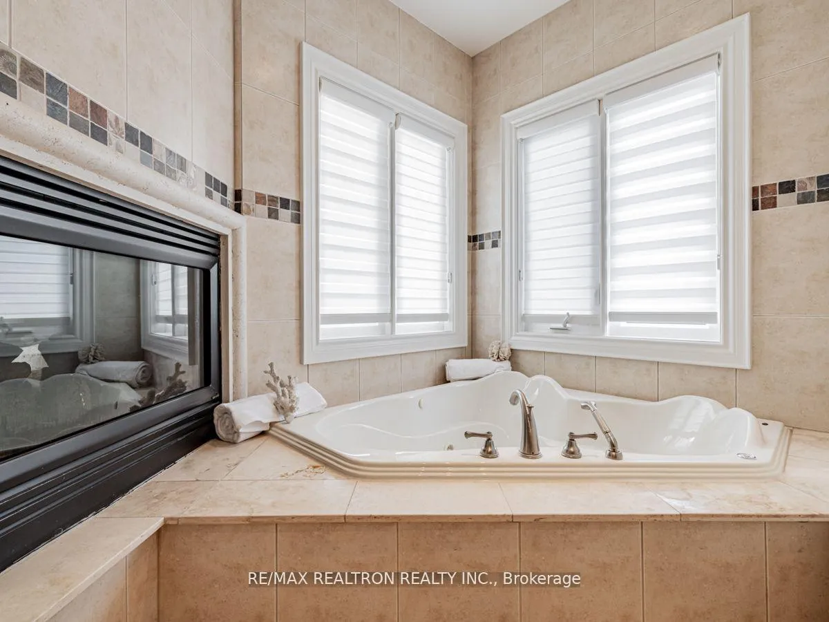 Photo 27 of 73 Pondview Road, Vaughan, Crestwood-Springfarm-Yorkhill — HOMEH