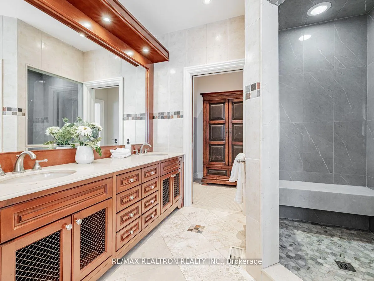 Photo 28 of 73 Pondview Road, Vaughan, Crestwood-Springfarm-Yorkhill — HOMEH