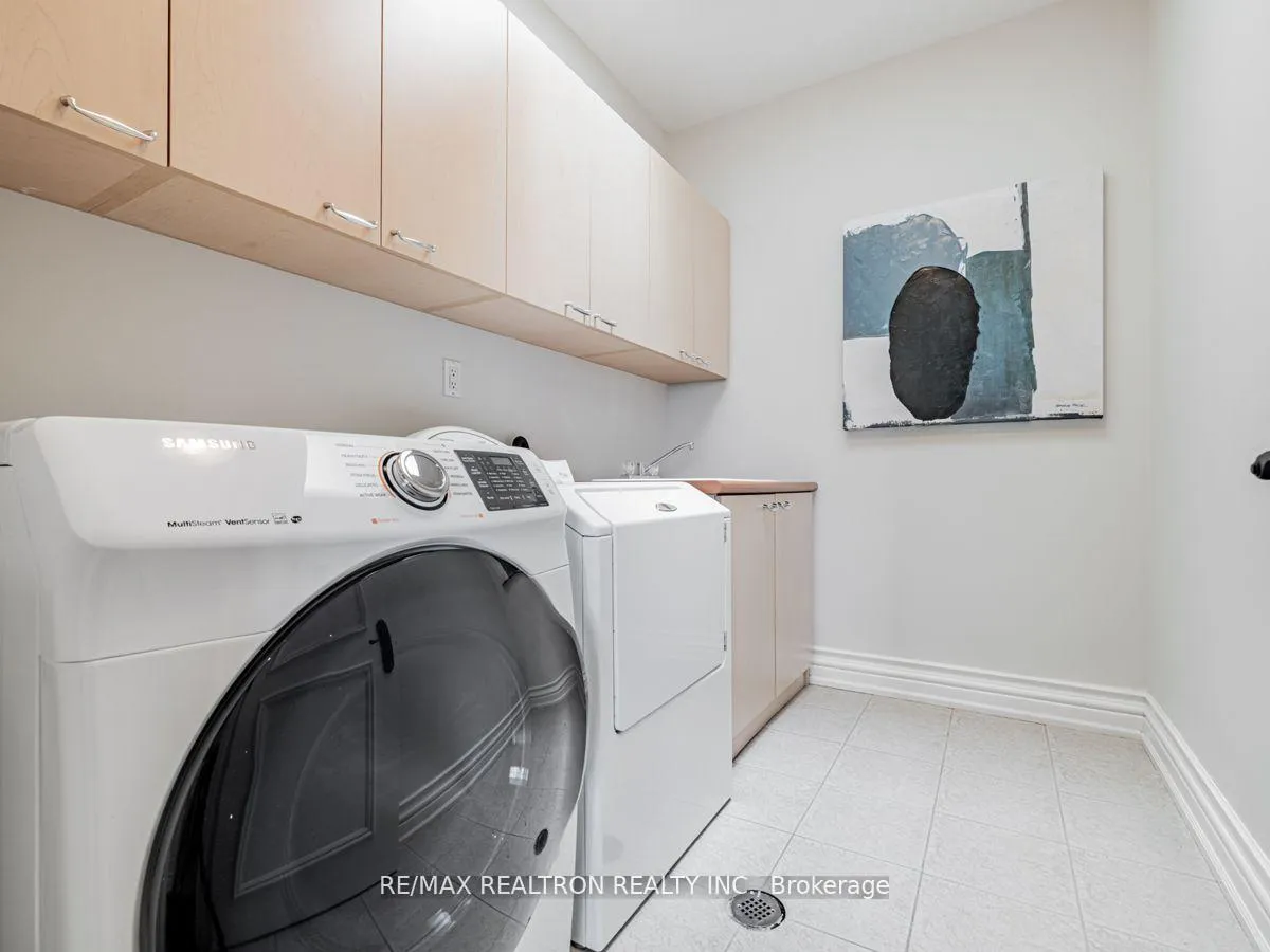 Photo 35 of 73 Pondview Road, Vaughan, Crestwood-Springfarm-Yorkhill — HOMEH