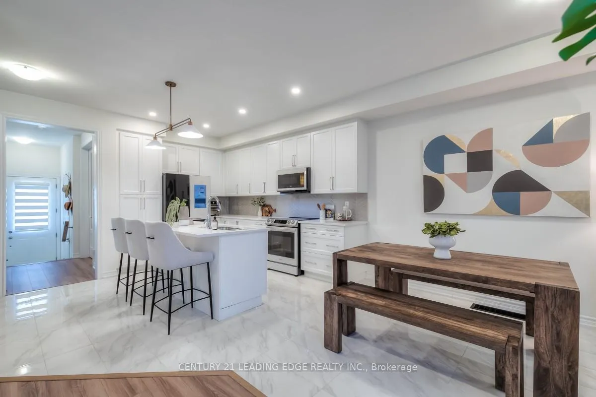 Photo 8 of 16 Clutterbuck Lane, Ajax, Northwest Ajax — HOMEH