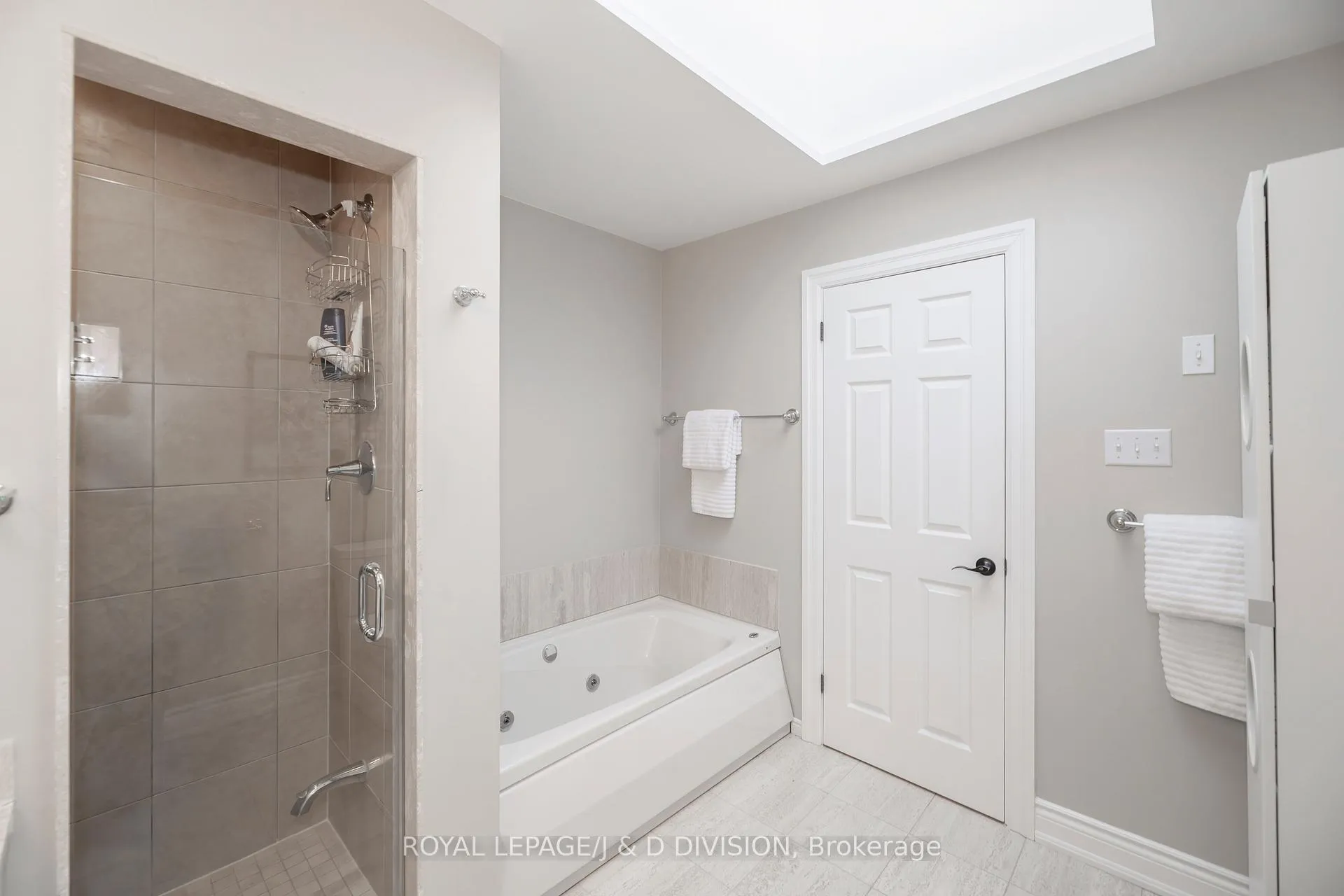 Photo 16 of 112 Glenforest Road, Toronto, Lawrence Park North — HOMEH