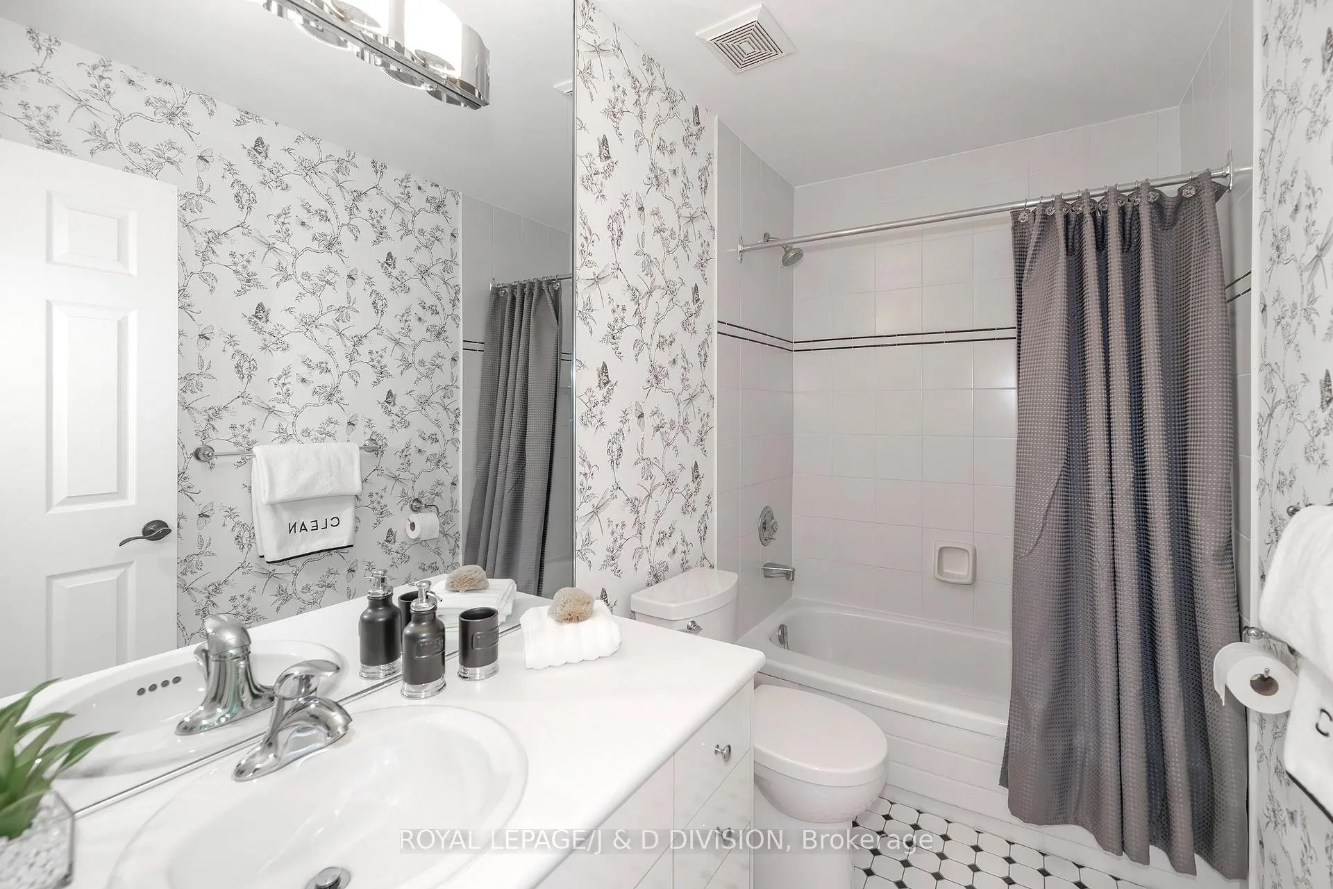 Photo 21 of 112 Glenforest Road, Toronto, Lawrence Park North — HOMEH