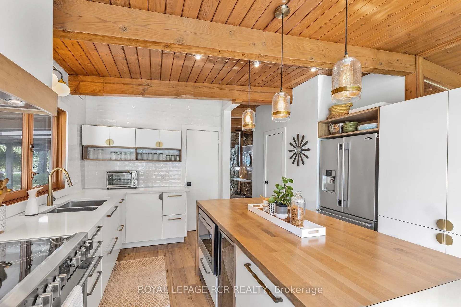 Photo 13 of 224 Mccrea Drive, Clearview, Stayner — HOMEH