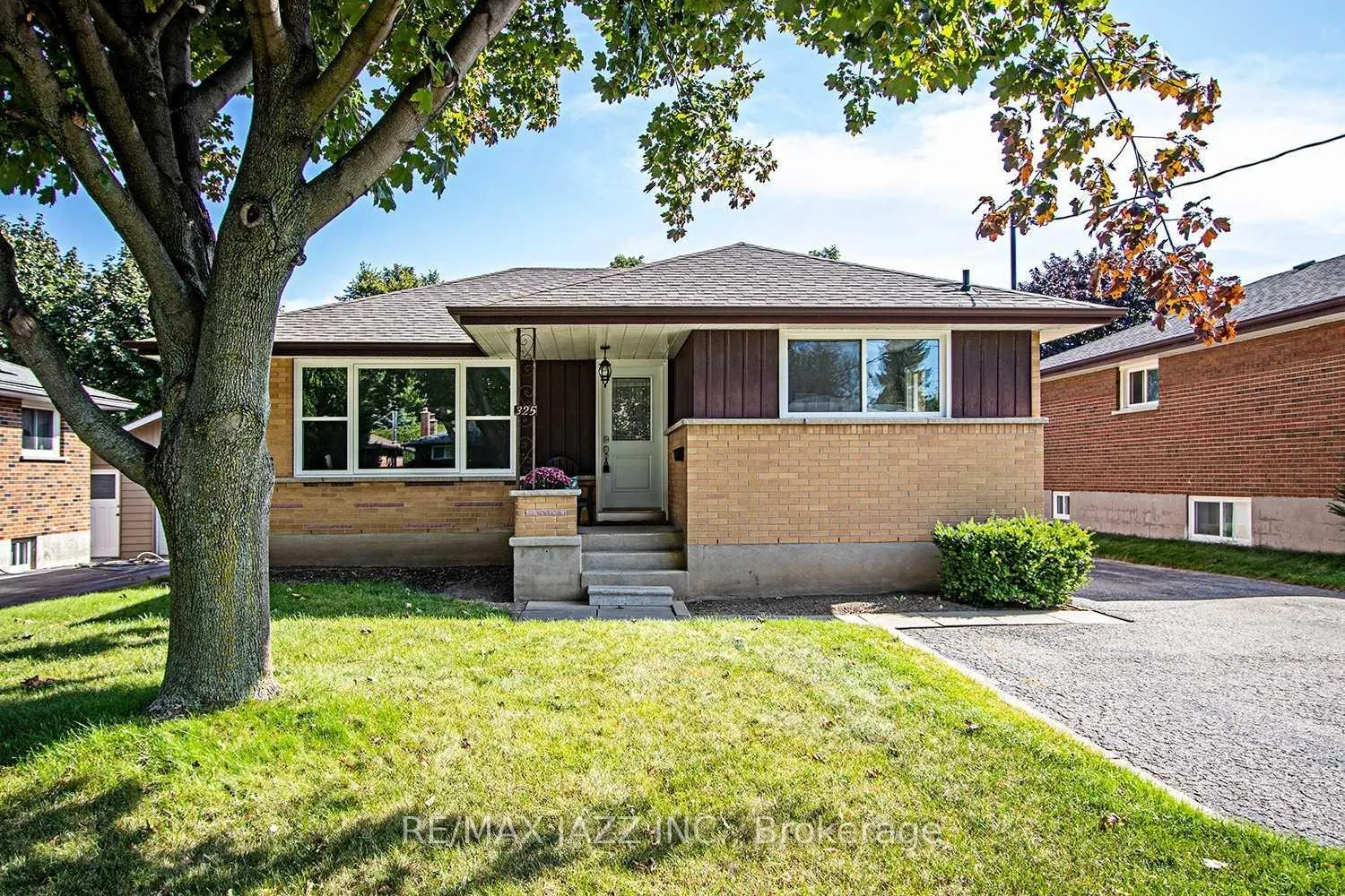 Photo 1 of Unit Main, 325 Poplar Street, Oshawa, Donevan — HOMEH
