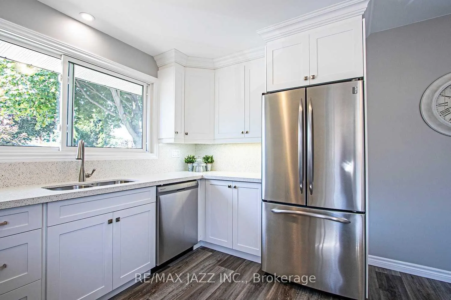 Photo 4 of Unit Main, 325 Poplar Street, Oshawa, Donevan — HOMEH