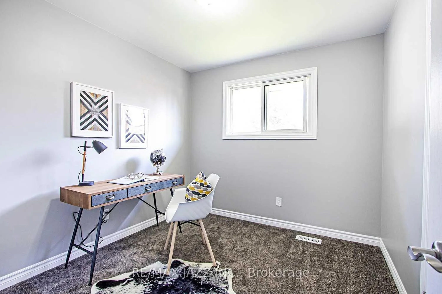 Photo 10 of Unit Main, 325 Poplar Street, Oshawa, Donevan — HOMEH