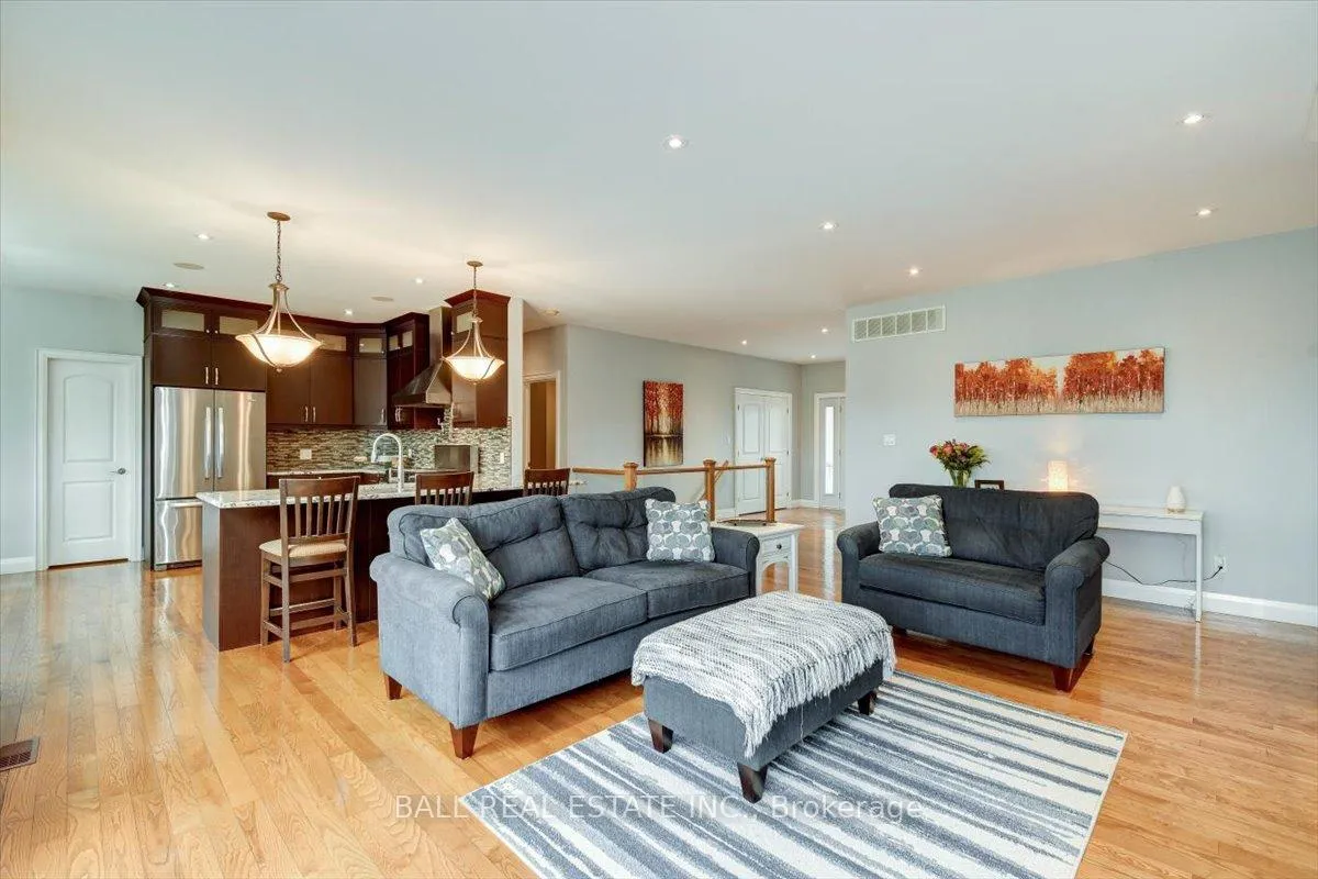 Photo 9 of 1101 Cragg Road, Uxbridge, Rural Uxbridge — HOMEH