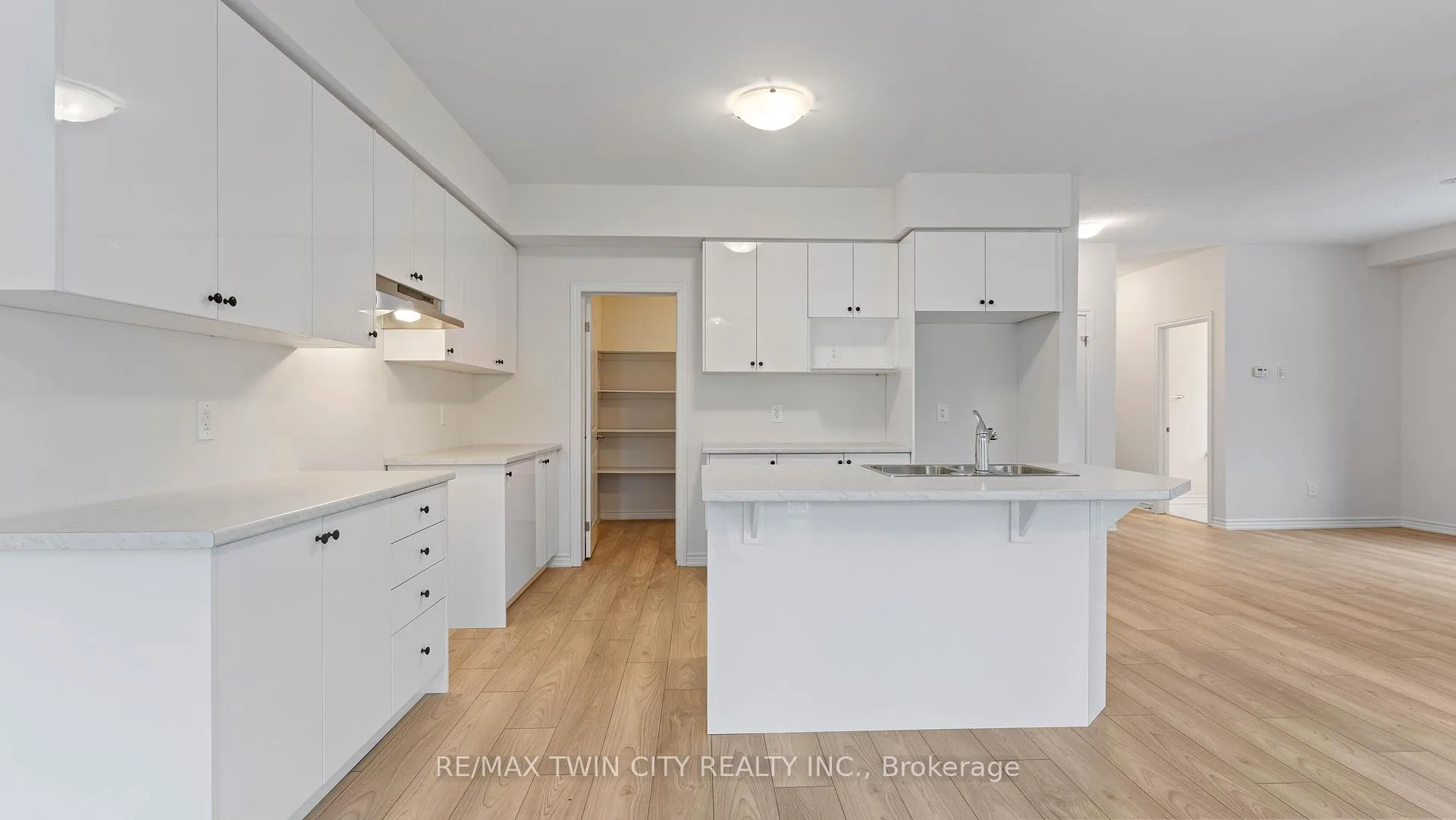 Photo 11 of 29 Stokes Road, Brant, Paris — HOMEH
