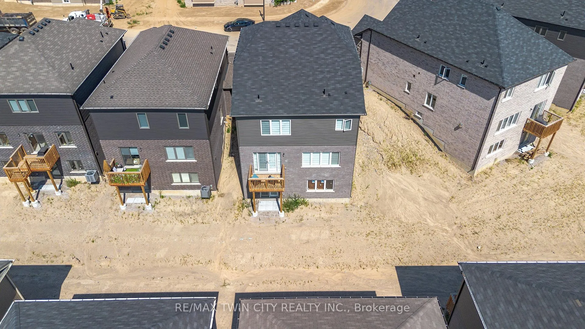 Photo 27 of 29 Stokes Road, Brant, Paris — HOMEH