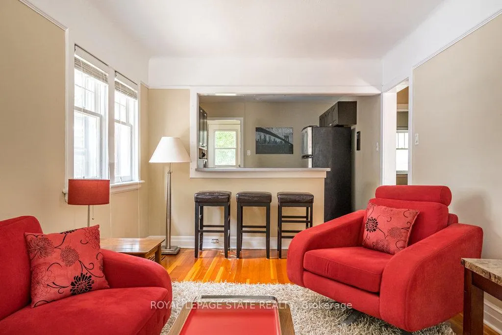 Photo 7 of 34 Norwood Road, Hamilton, Westdale — HOMEH