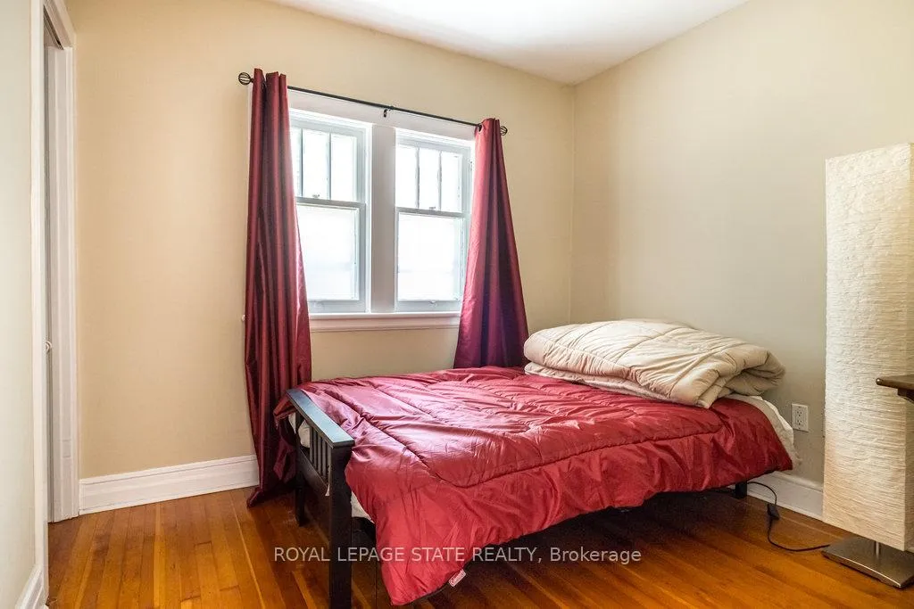 Photo 15 of 34 Norwood Road, Hamilton, Westdale — HOMEH