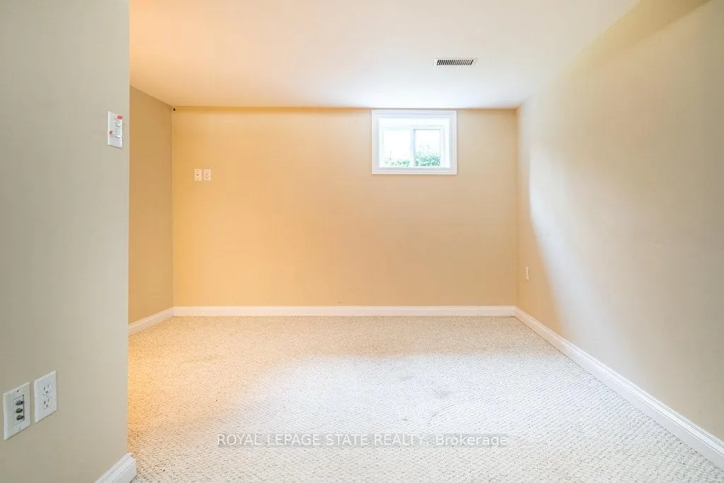 Photo 28 of 34 Norwood Road, Hamilton, Westdale — HOMEH