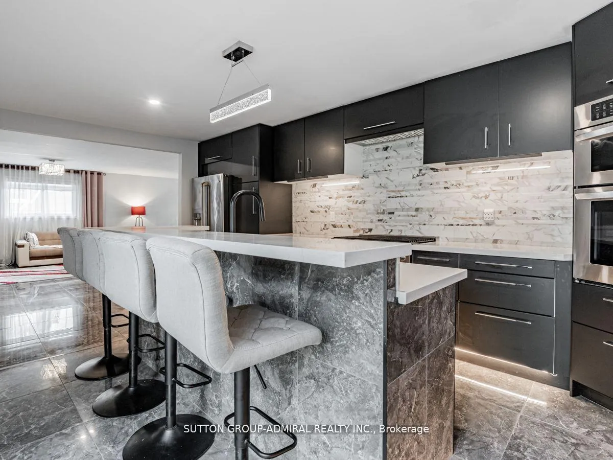 Photo 13 of 6 Cherry Hills Road, Vaughan, Glen Shields — HOMEH
