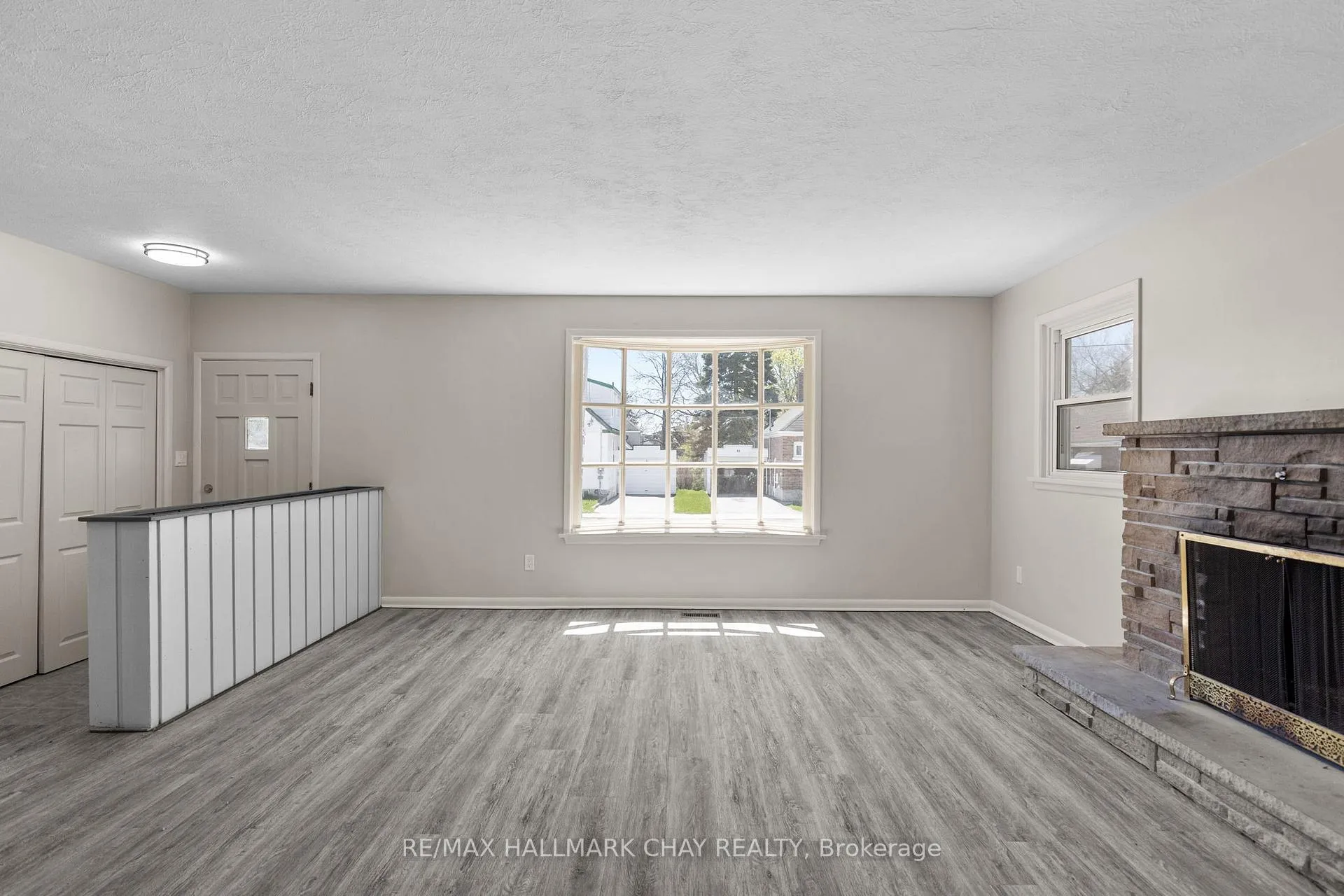 Photo 4 of 138 Peel Street, Barrie, Wellington — HOMEH