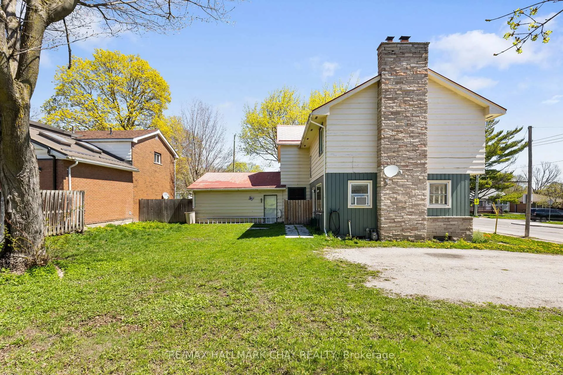 Photo 20 of 138 Peel Street, Barrie, Wellington — HOMEH