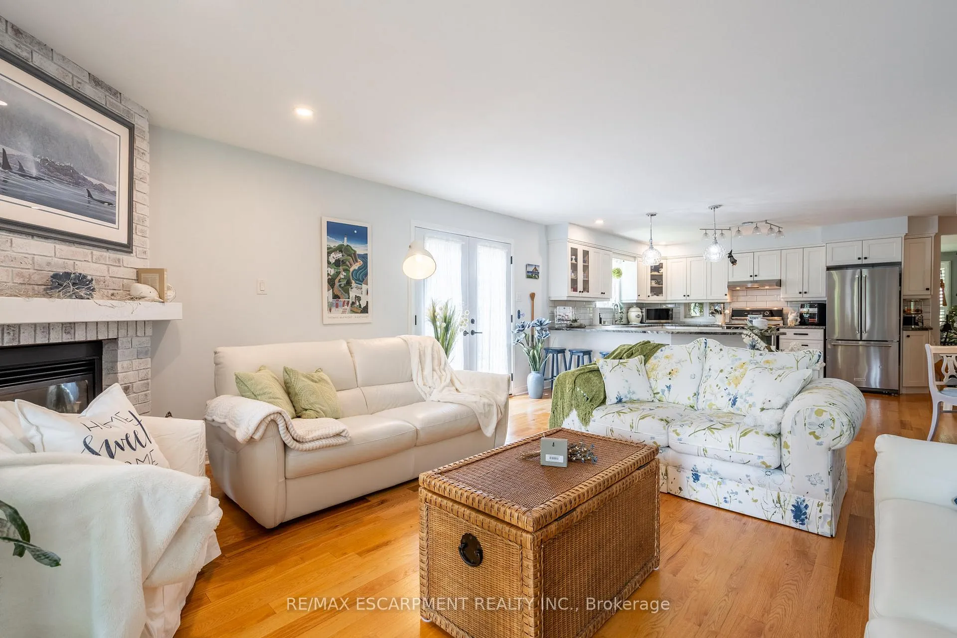 Photo 11 of 63 Forestgate Drive, Hamilton, Fessenden — HOMEH