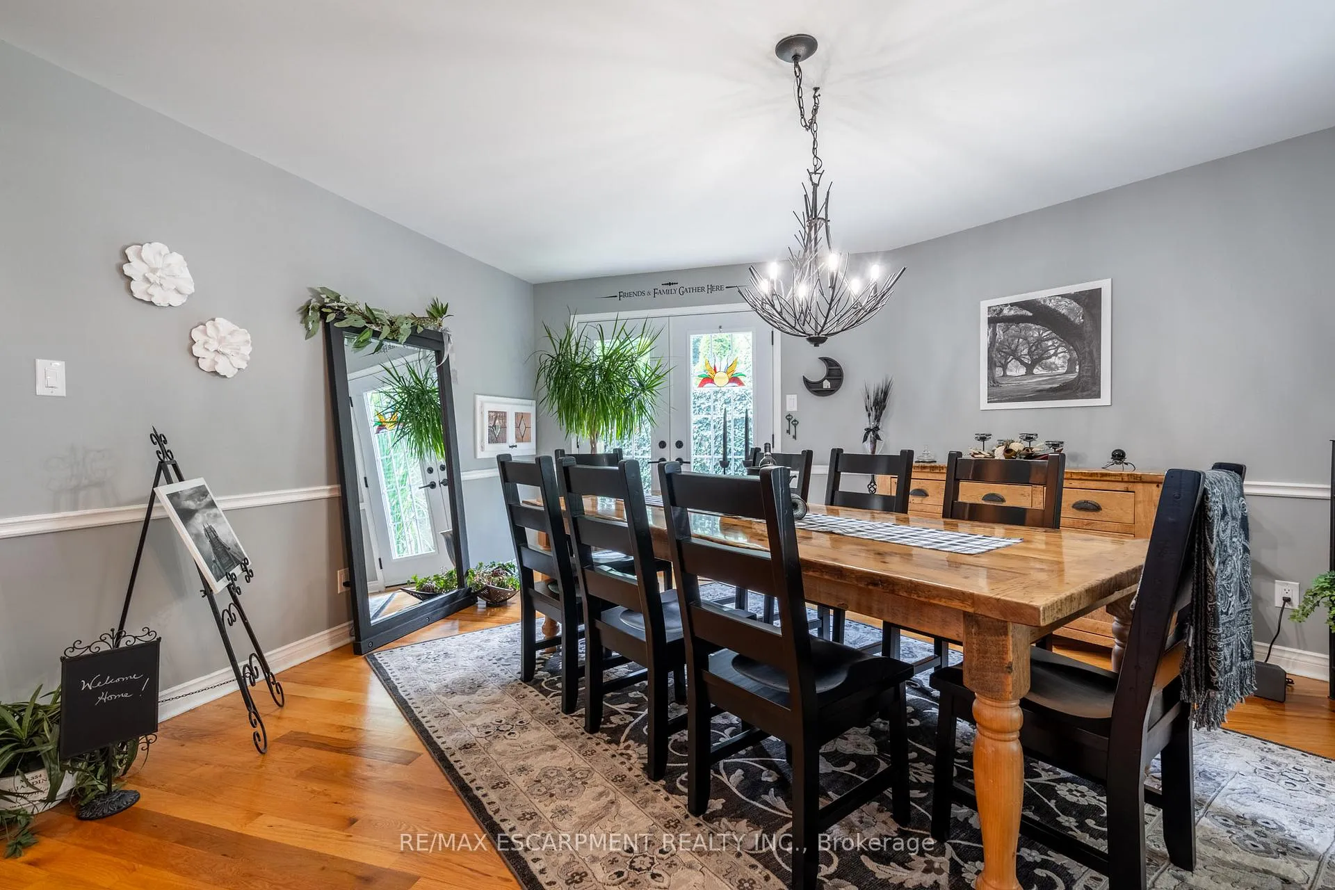 Photo 13 of 63 Forestgate Drive, Hamilton, Fessenden — HOMEH