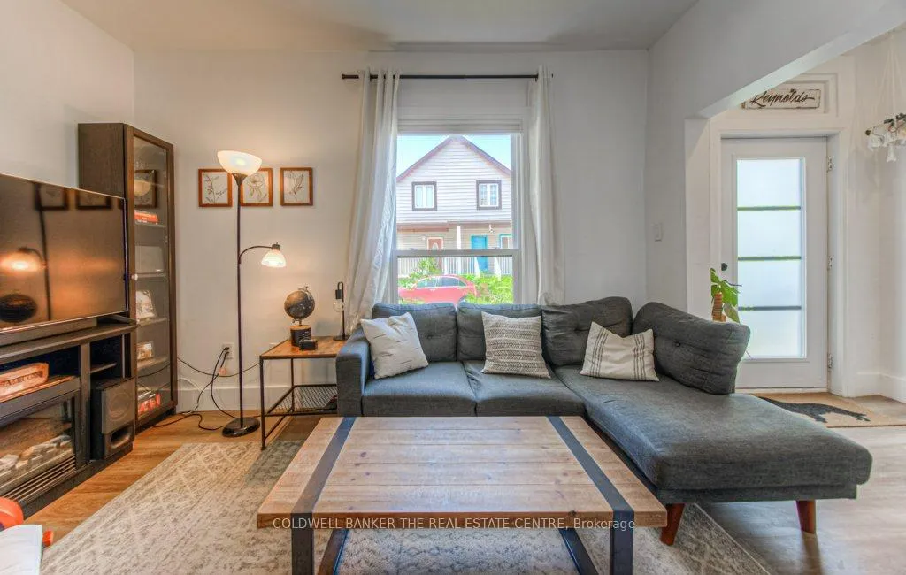 Photo 7 of 344 Emerald Street N, Hamilton, Landsdale — HOMEH