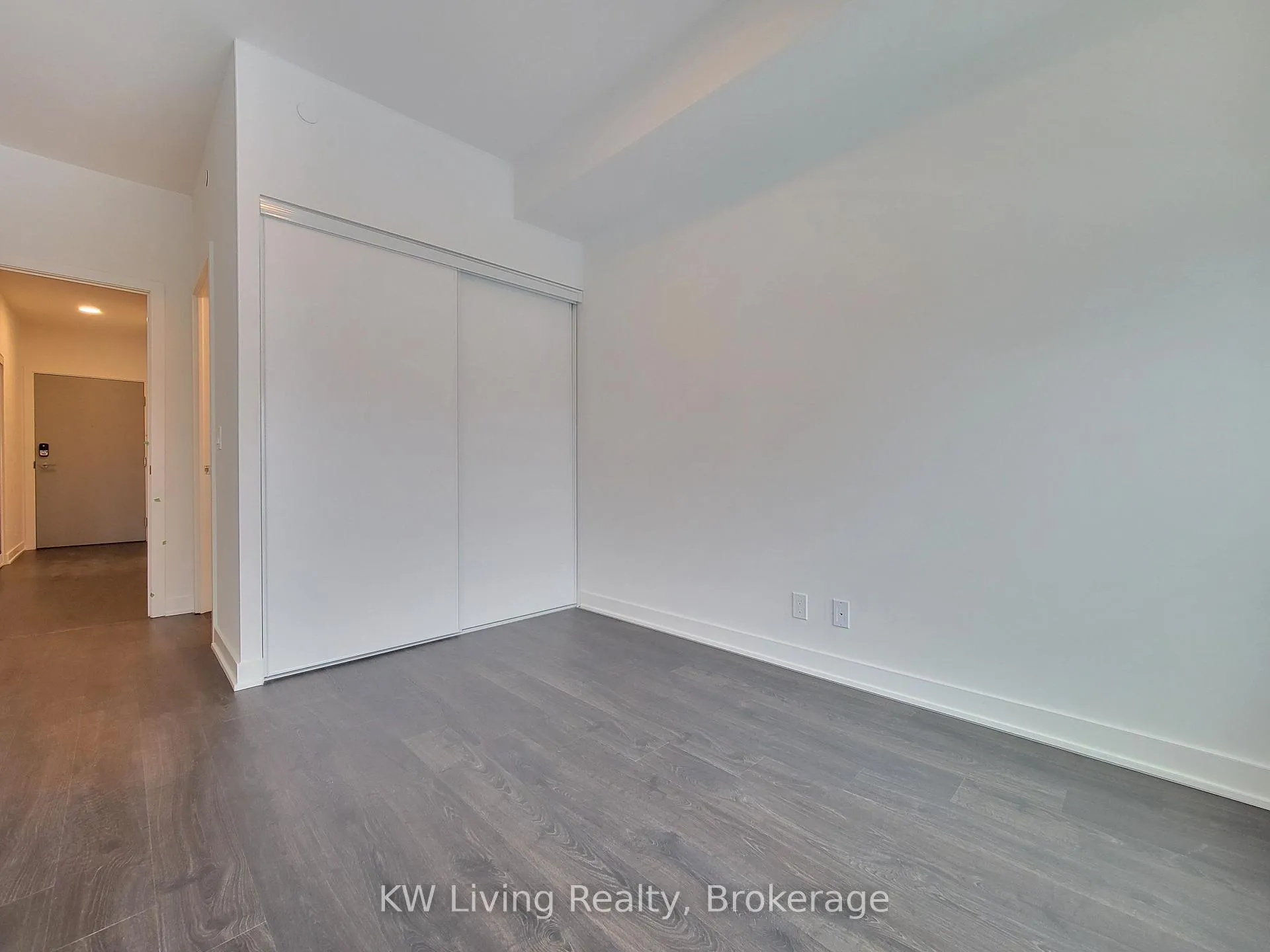 Photo 12 of Unit 530, 50 Upper Mall Way, Vaughan, Brownridge — HOMEH