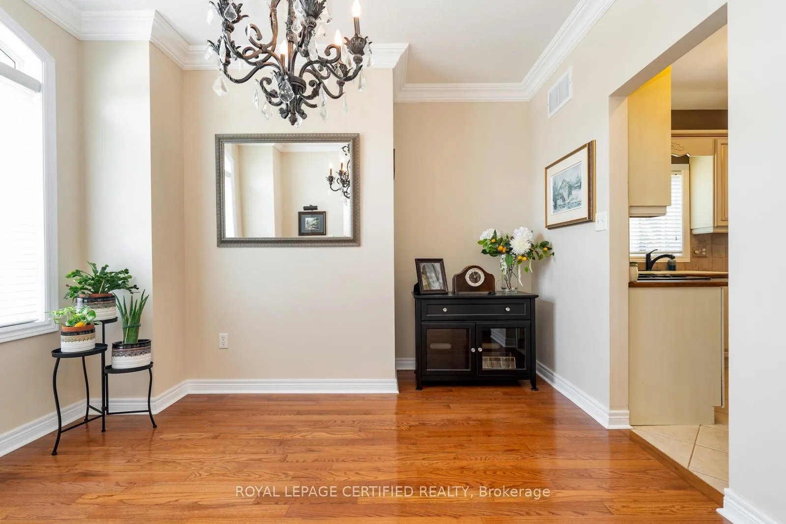 Photo 5 of 12 Nailsworth Crescent, Caledon, Caledon East — HOMEH
