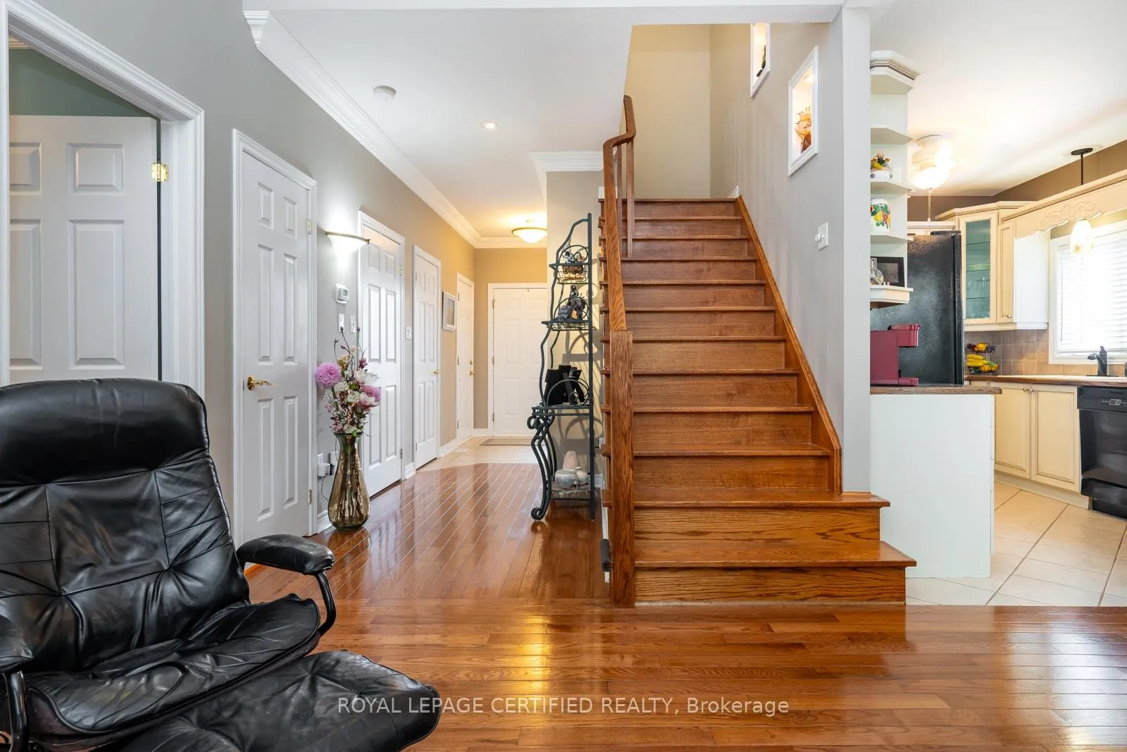 Photo 14 of 12 Nailsworth Crescent, Caledon, Caledon East — HOMEH