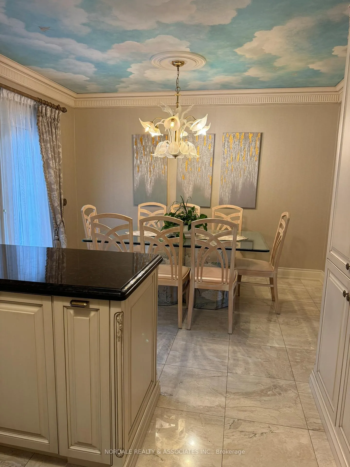 Photo 8 of 29 Whiffletree Court, Vaughan, East Woodbridge — HOMEH