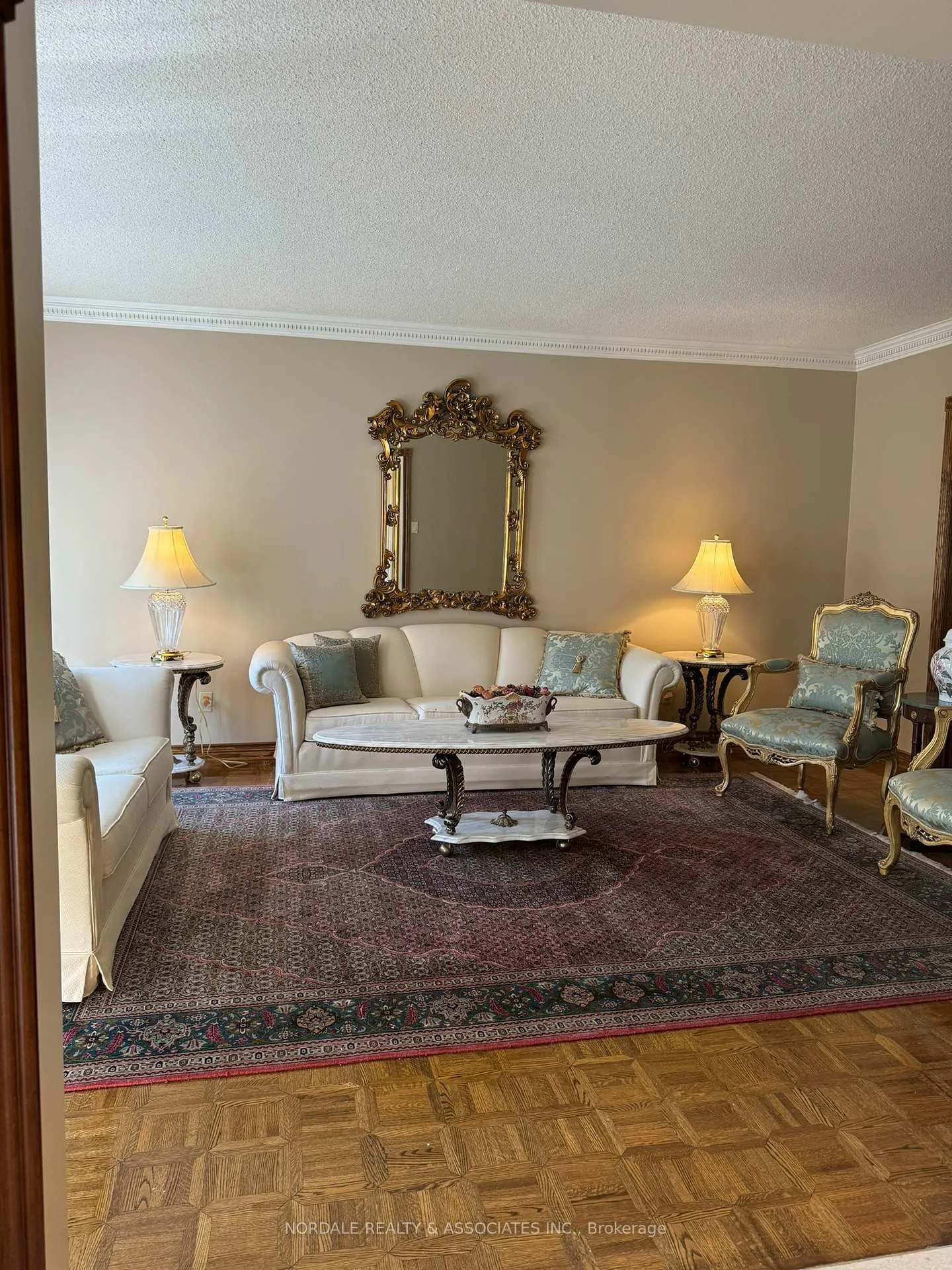 Photo 11 of 29 Whiffletree Court, Vaughan, East Woodbridge — HOMEH