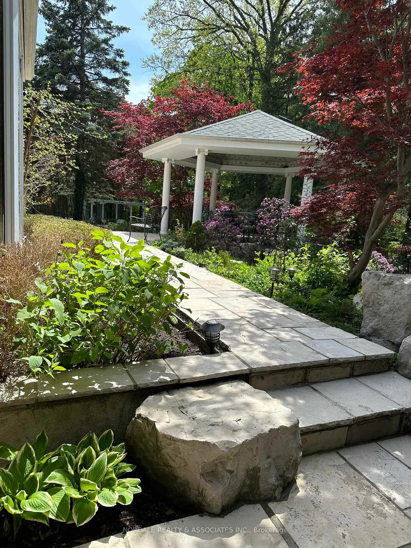 Photo 33 of 29 Whiffletree Court, Vaughan, East Woodbridge — HOMEH