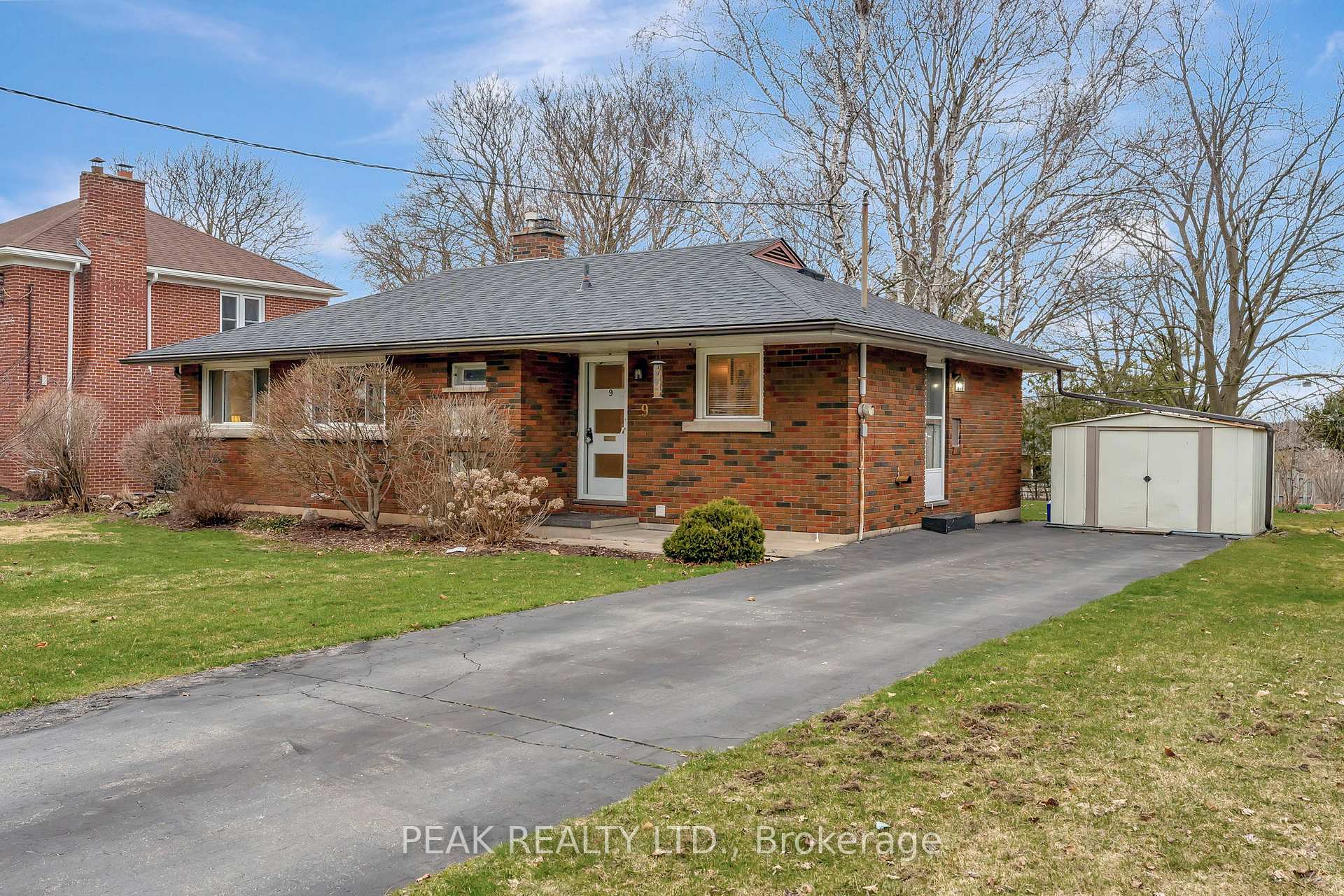 Photo 2 of 9 Hiram Road, Brant, Paris — HOMEH