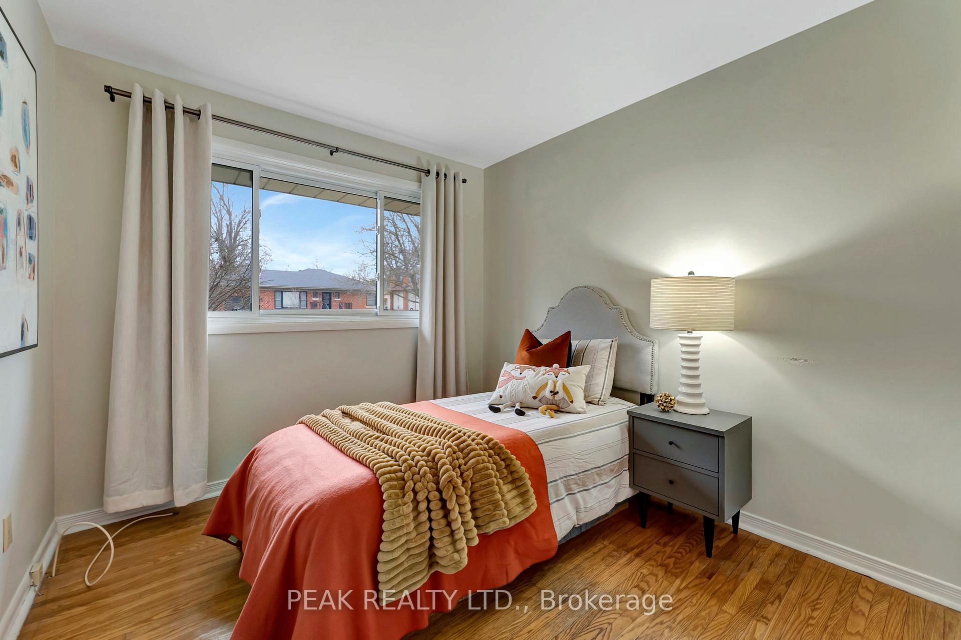 Photo 35 of 9 Hiram Road, Brant, Paris — HOMEH