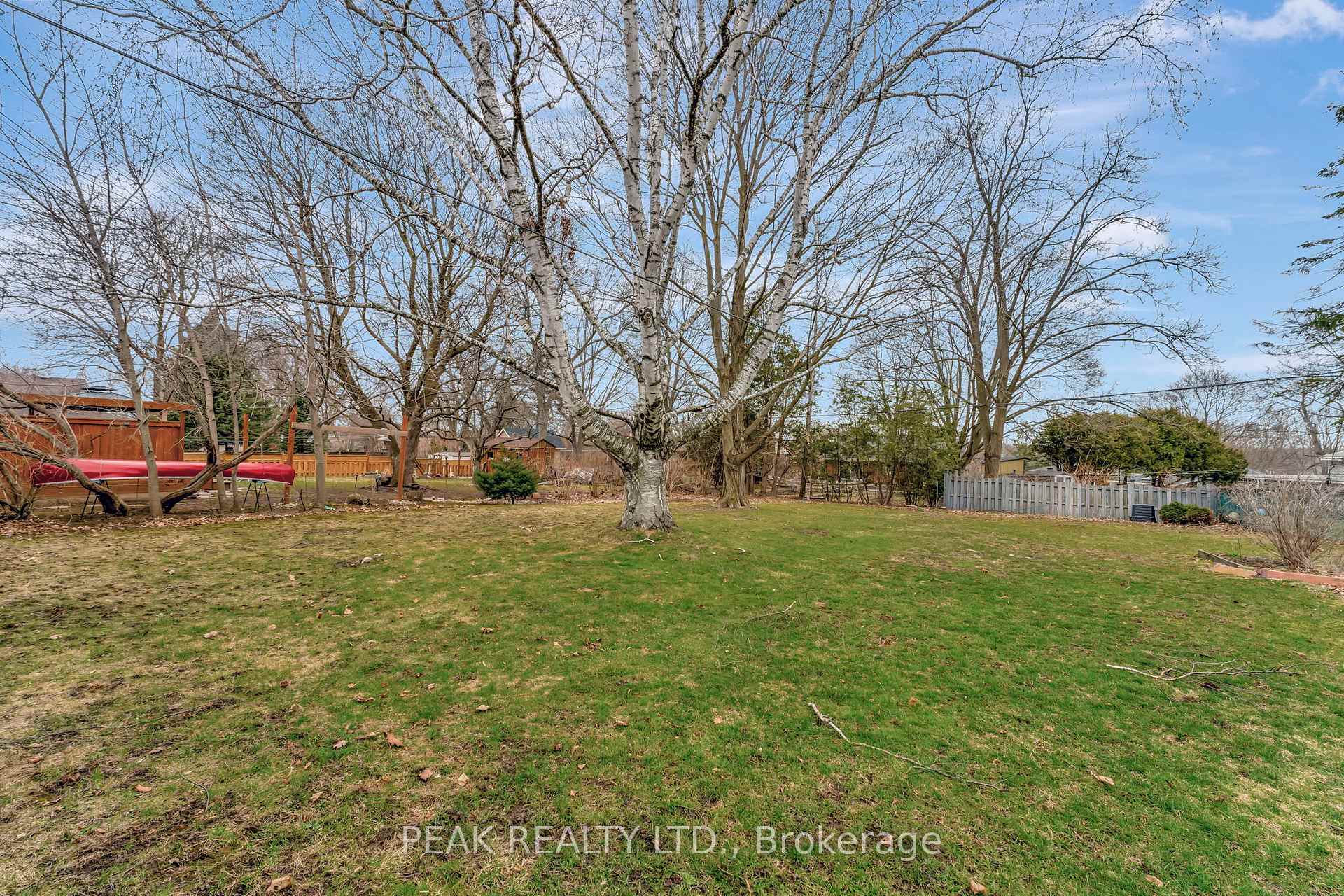 Photo 38 of 9 Hiram Road, Brant, Paris — HOMEH