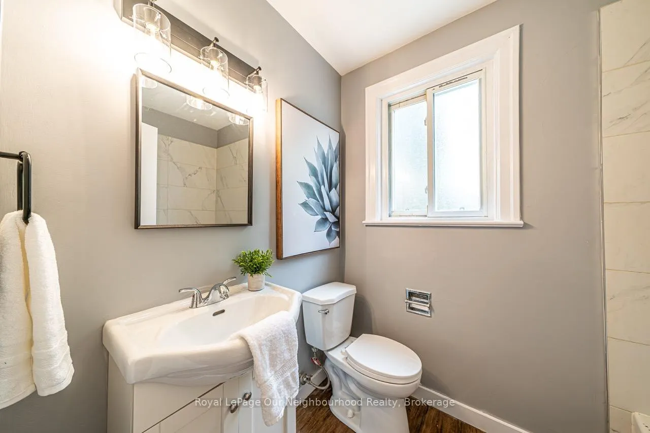 Photo 13 of Unit Upper, 741 Maryland Avenue, Peterborough, Otonabee Ward 1 — HOMEH