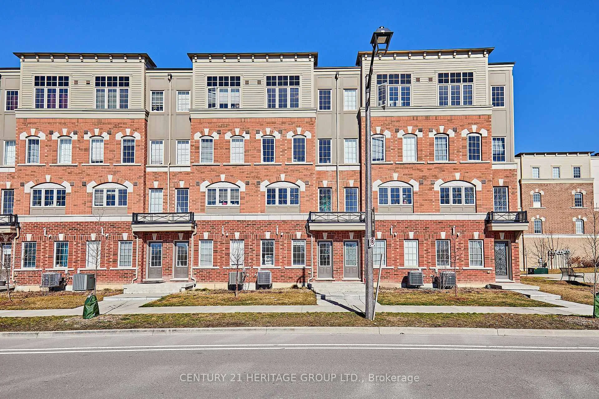 Photo 1 of 2278 Chevron Prince Path, Oshawa, Windfields — HOMEH
