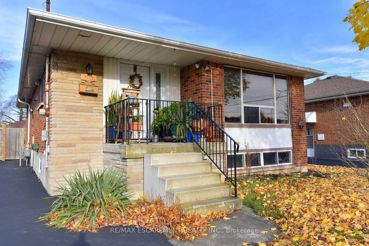 Photo 2 of 57 Cameo Avenue, Hamilton, Macassa — HOMEH