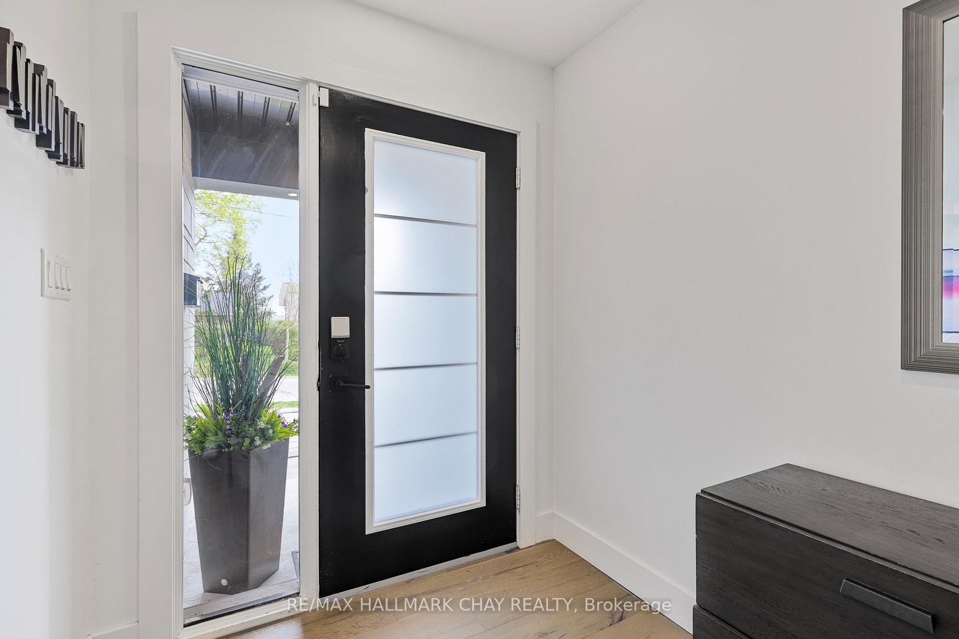 Photo 5 of 54 Highland Avenue, Barrie, Codrington — HOMEH