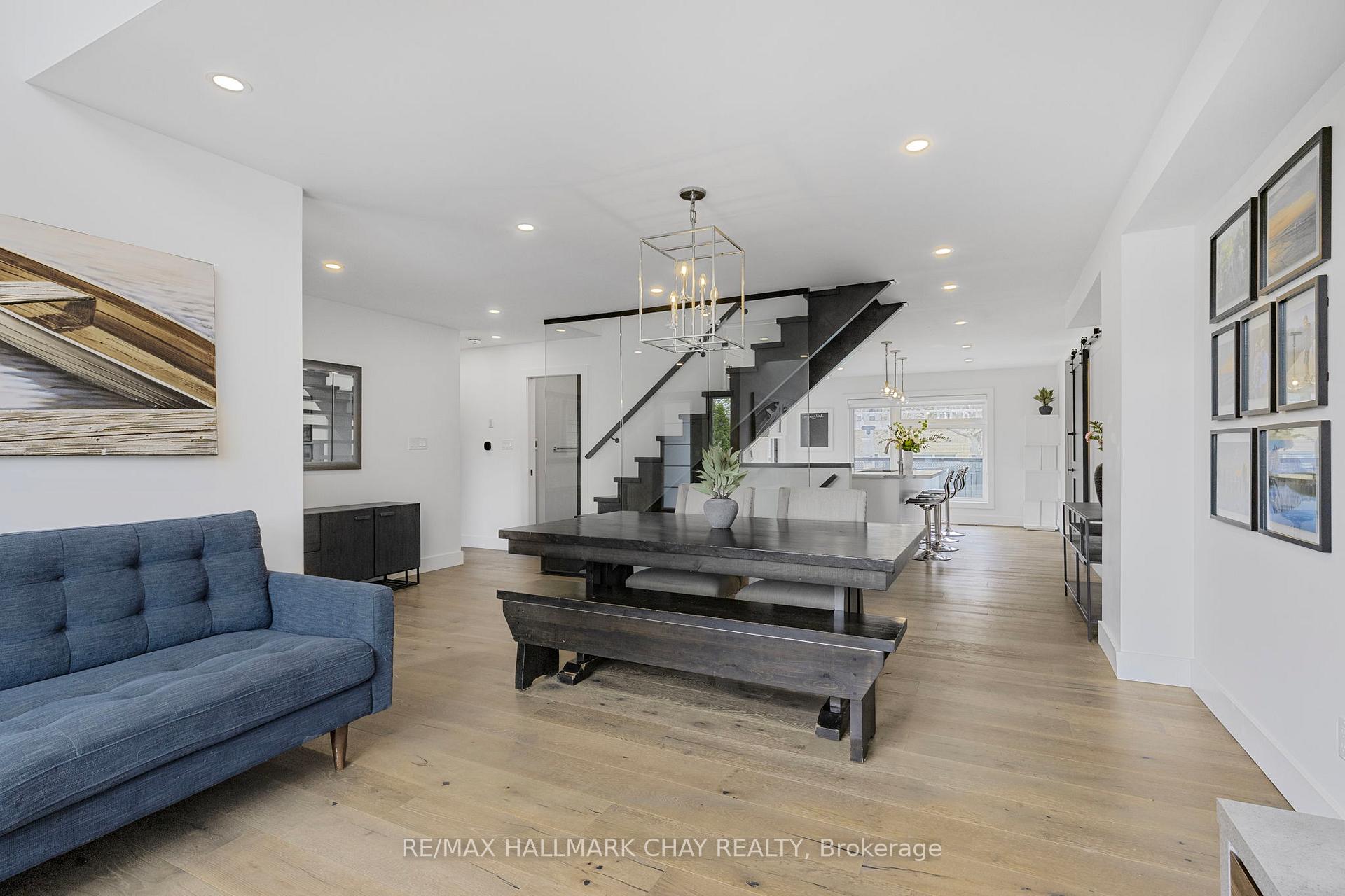 Photo 9 of 54 Highland Avenue, Barrie, Codrington — HOMEH