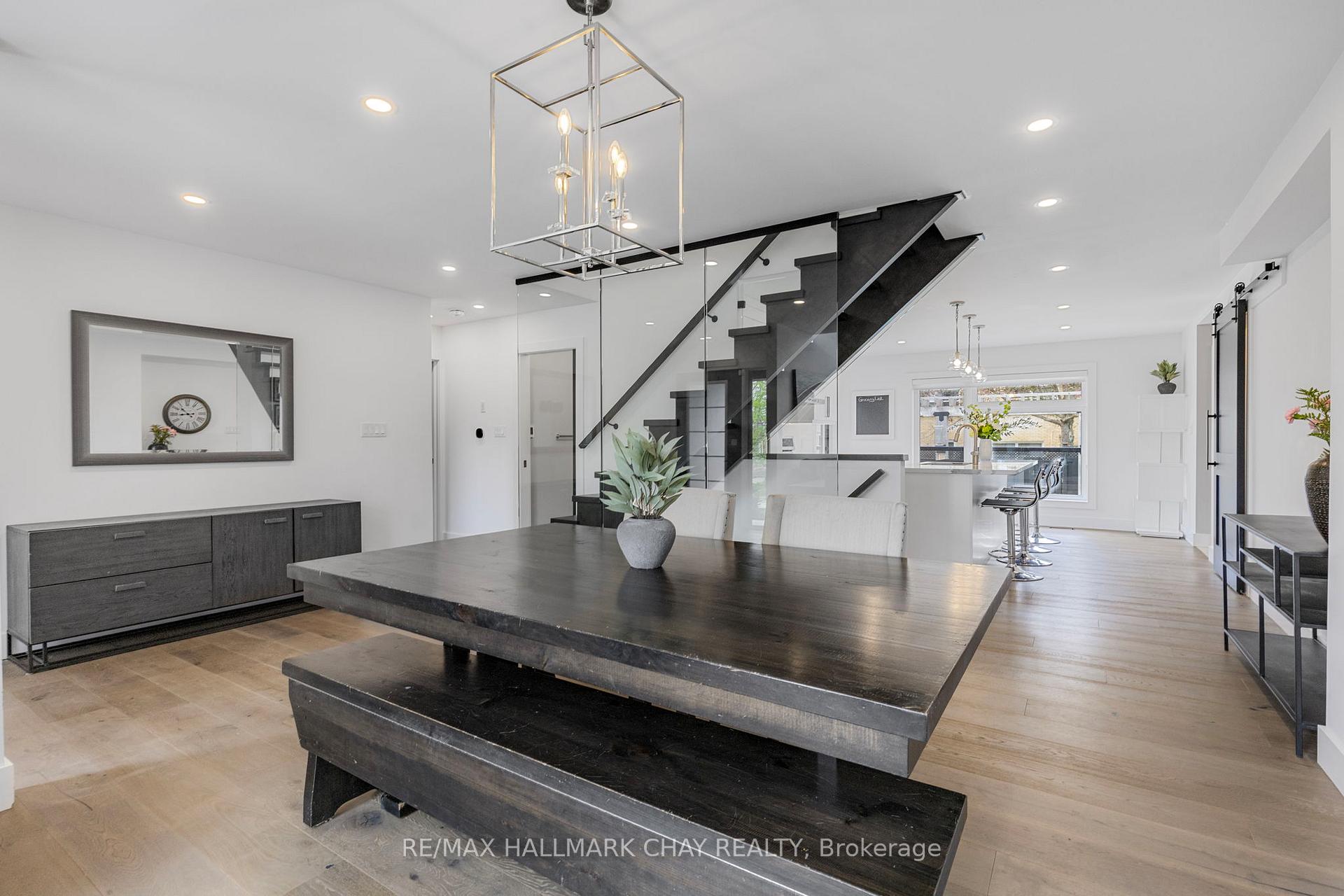 Photo 10 of 54 Highland Avenue, Barrie, Codrington — HOMEH