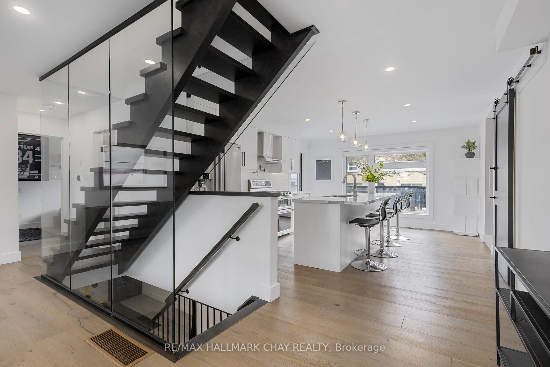 Photo 11 of 54 Highland Avenue, Barrie, Codrington — HOMEH