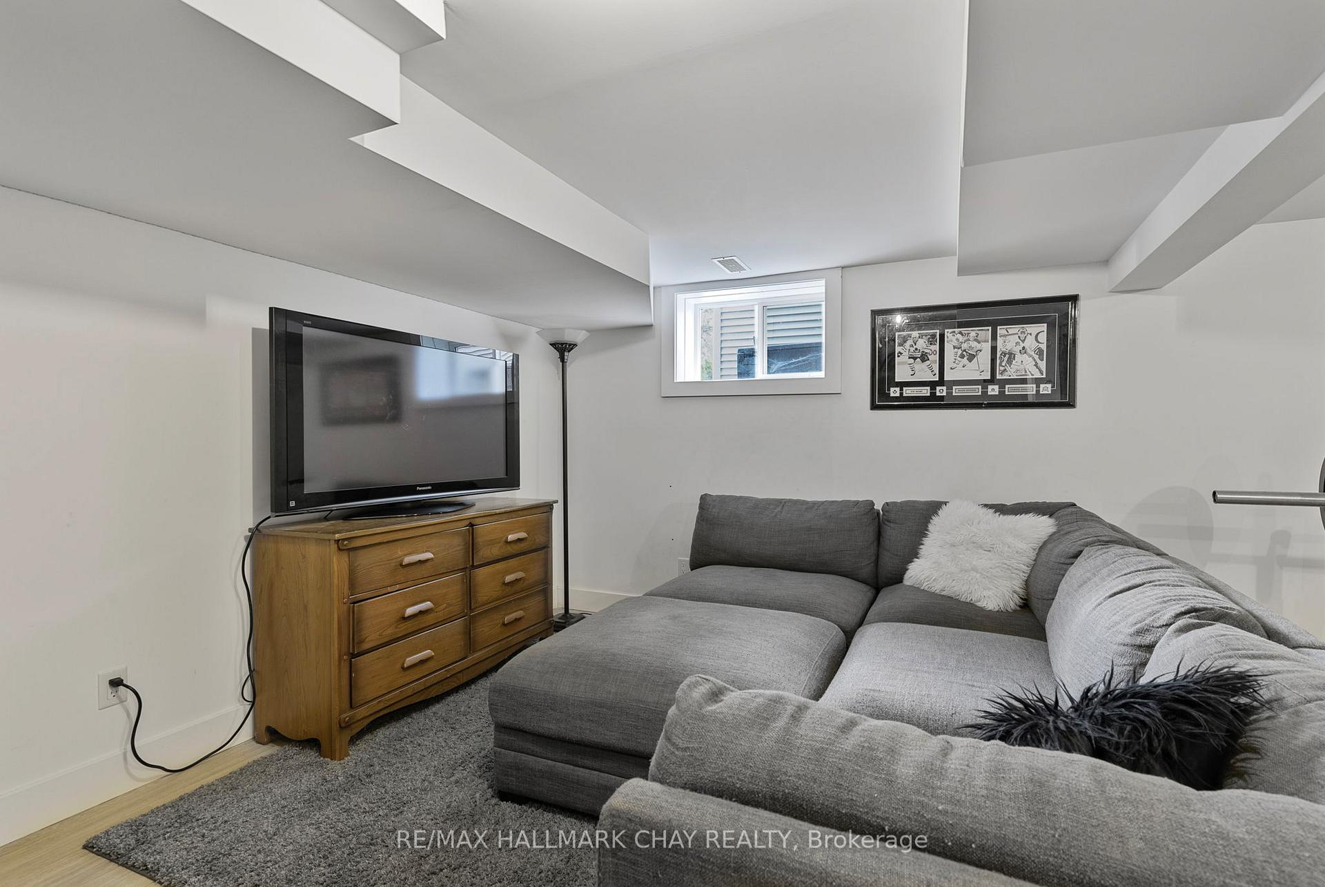 Photo 39 of 54 Highland Avenue, Barrie, Codrington — HOMEH