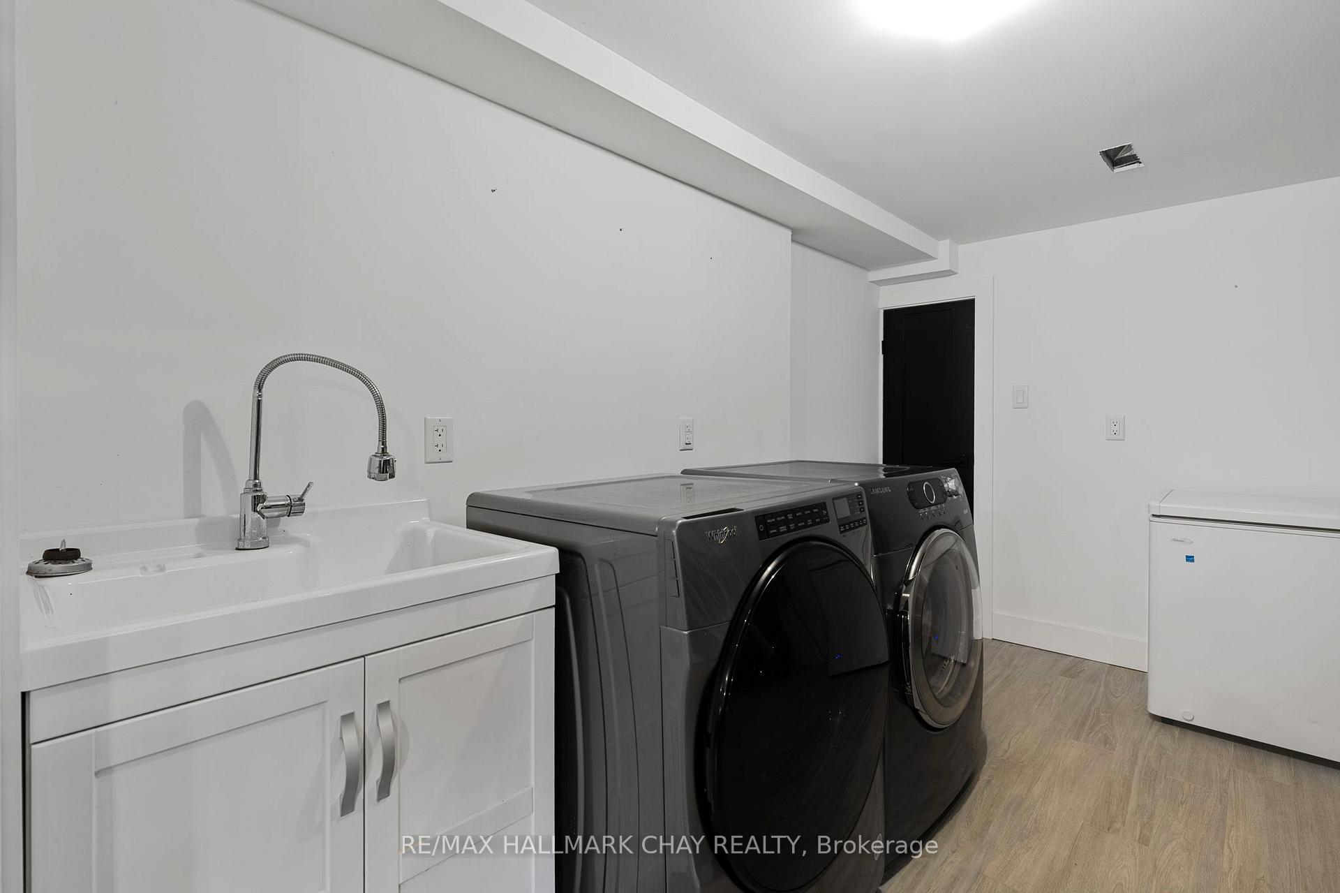 Photo 41 of 54 Highland Avenue, Barrie, Codrington — HOMEH