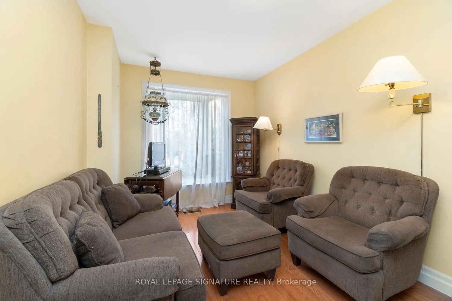 Photo 5 of 581 Stonebridge Lane N, Pickering, West Shore — HOMEH